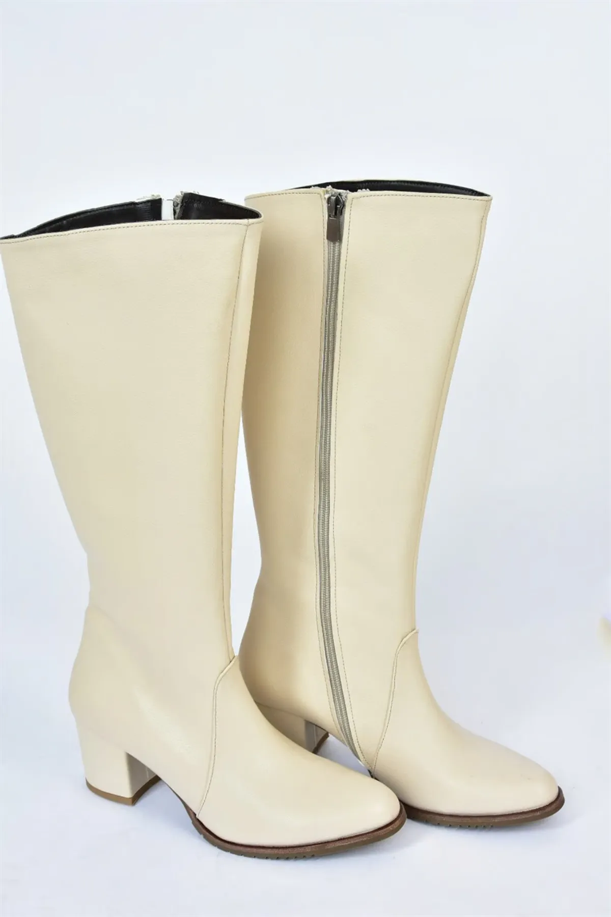 Fox Shoes  Cremefarbene lässige Damenstiefel A654252709