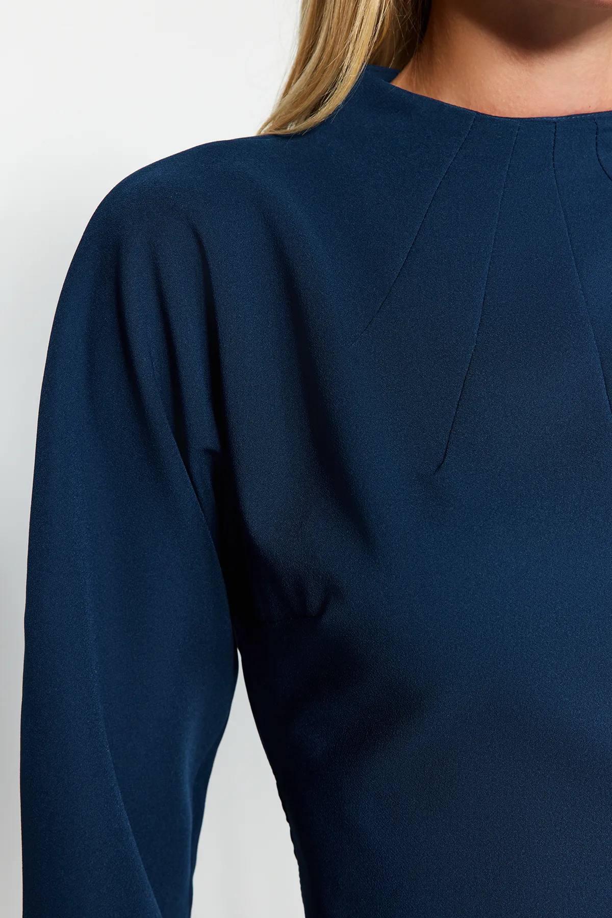 Trendyol Collection  Petrolblaues, gerade geschnittenes, detailliertes Webkleid mit Raffung TWOAW24EL00299