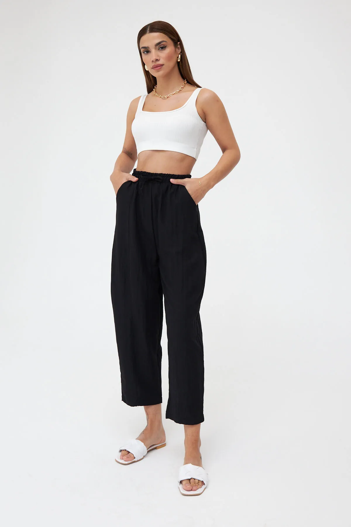 Laluvia  Schwarze Ayrobin Shalwar-Hose mit Taschen