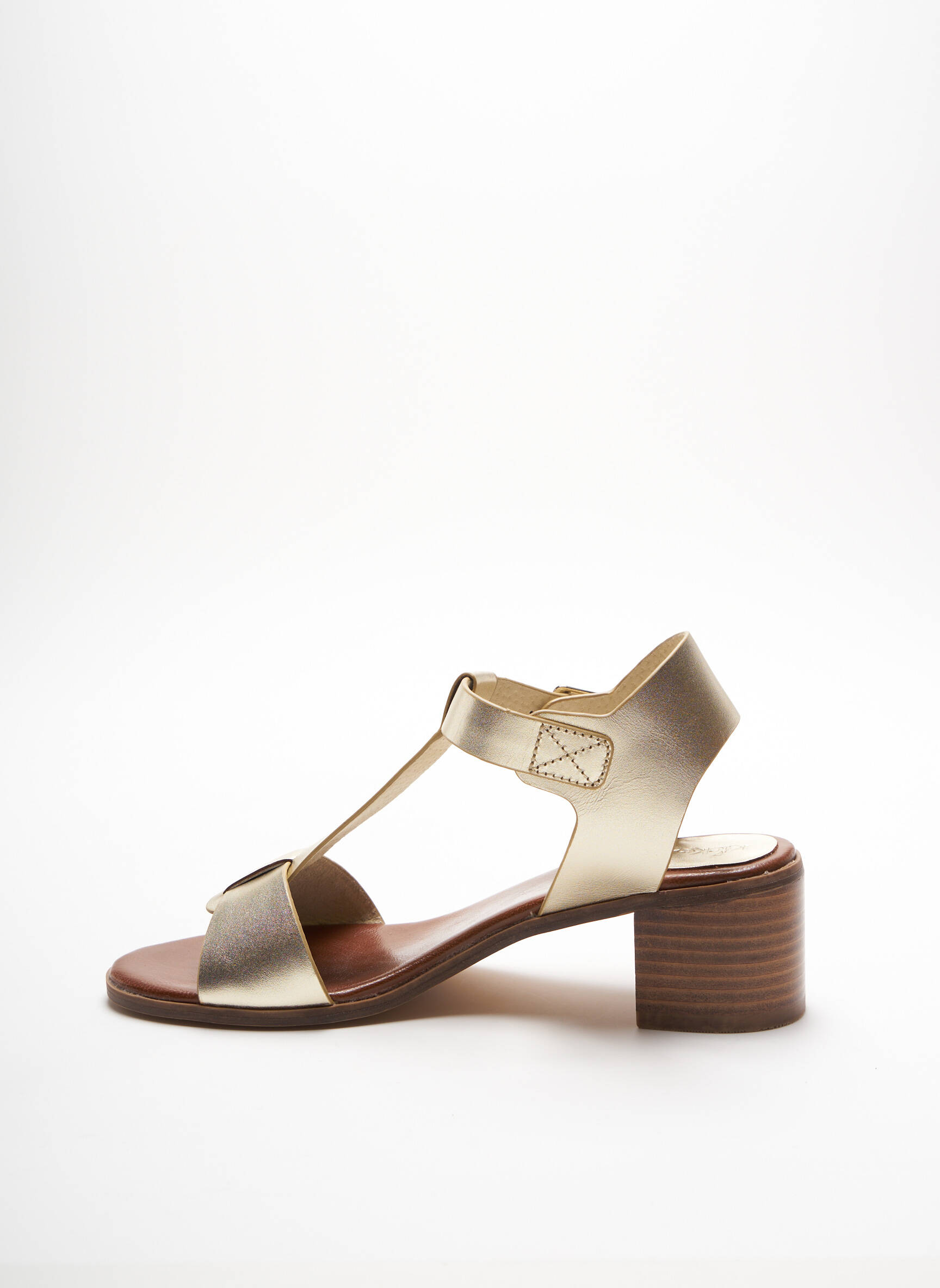 Kickers Sandales Nu Pieds Femme couleur jaune
