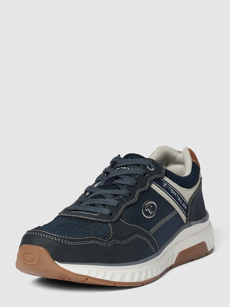 Sneaker mit Label-Details in marineblau