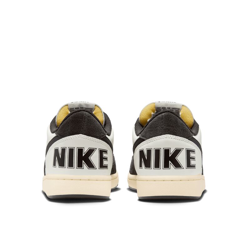 NIKE Wmns Terminator Low 