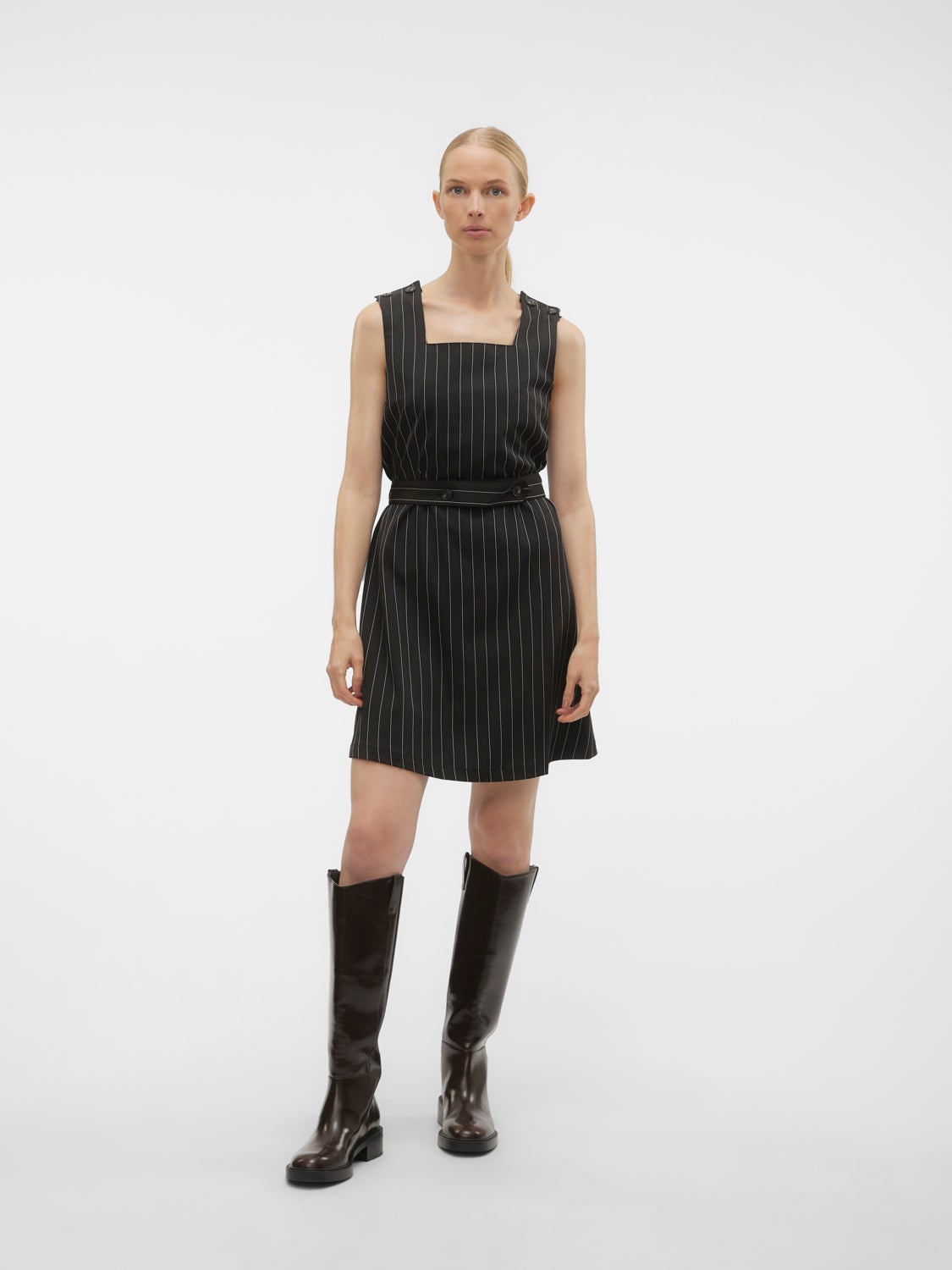 VMWEDNESDAY Kurzes Kleid