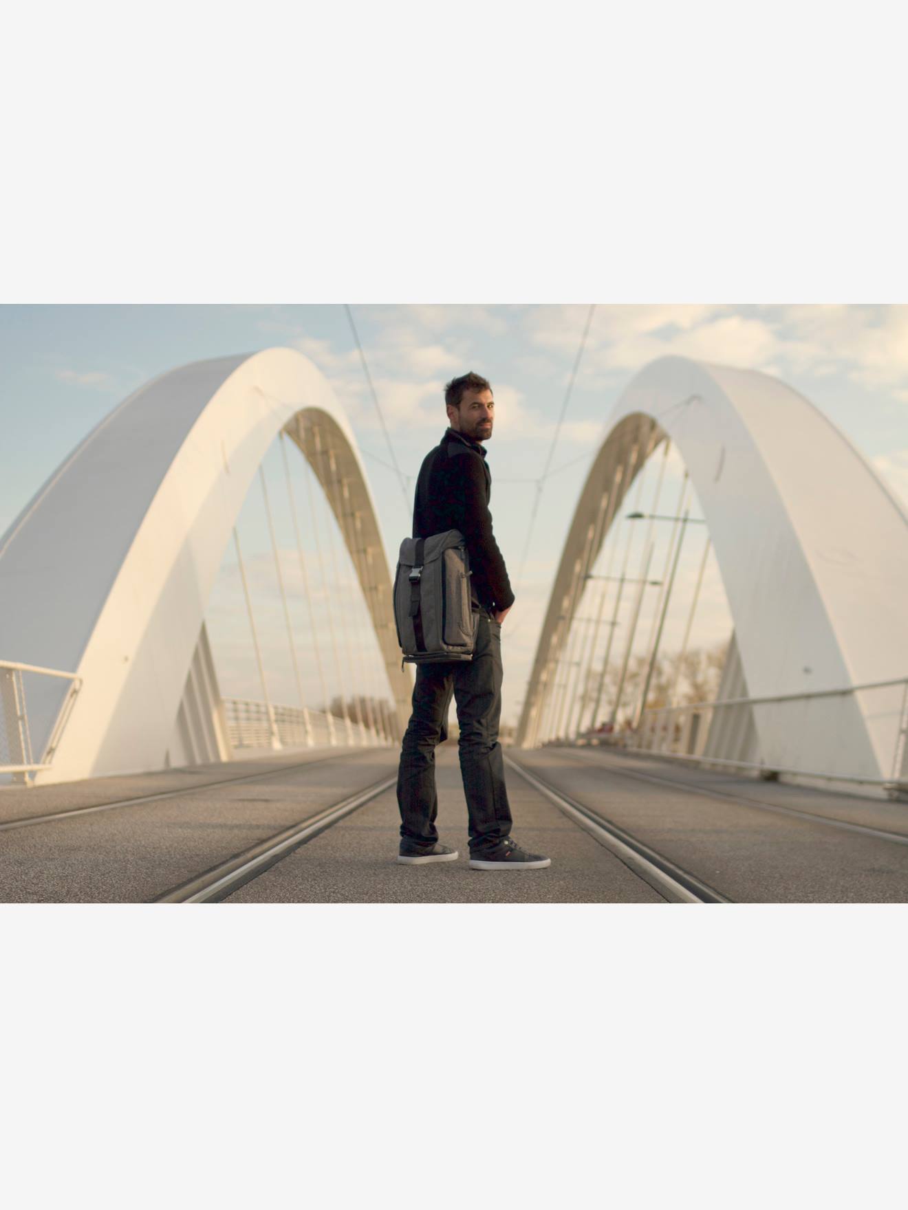 Sac à langer pour homme Jule's bag PAPA, MAMAN ET MOI gris