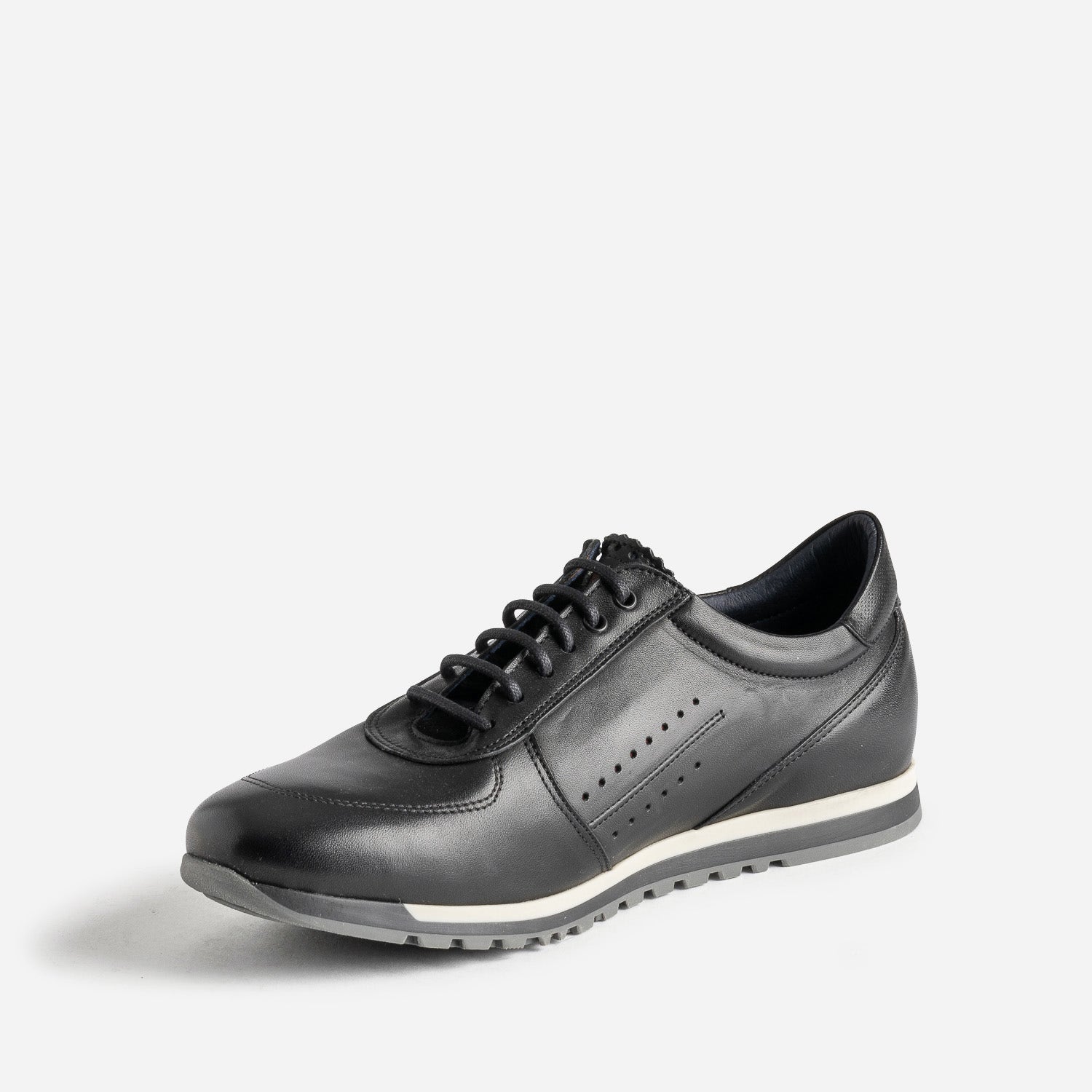 Tennis FLUCHOS noire en cuir