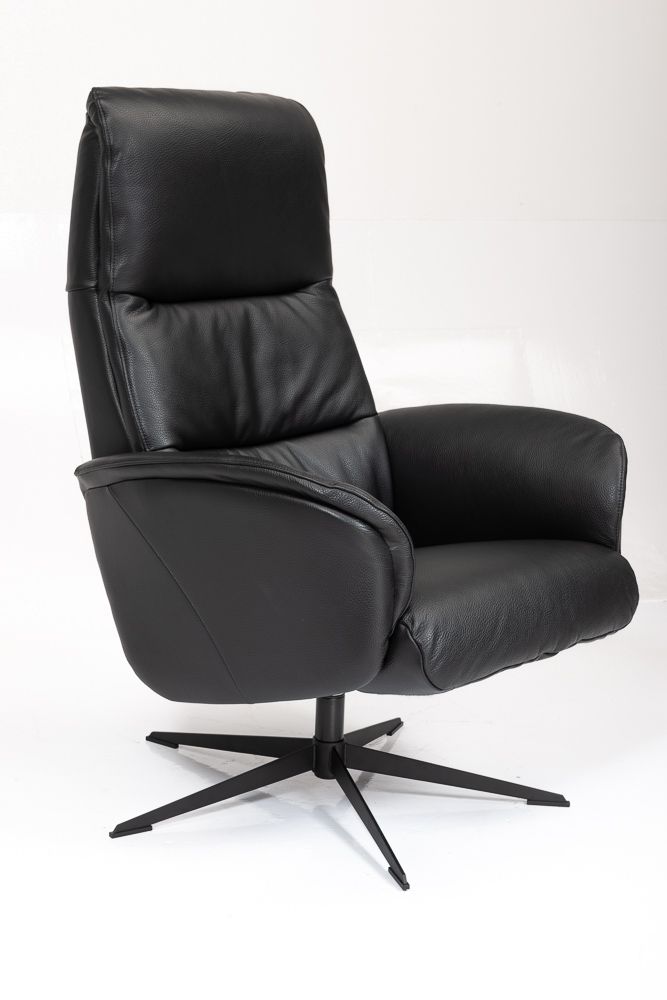 Hjort Knudsen Sessel 3408 und Hocker 3308