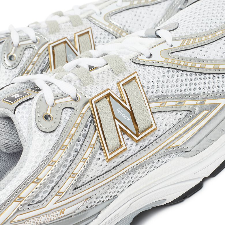 New Balance M1906RI white