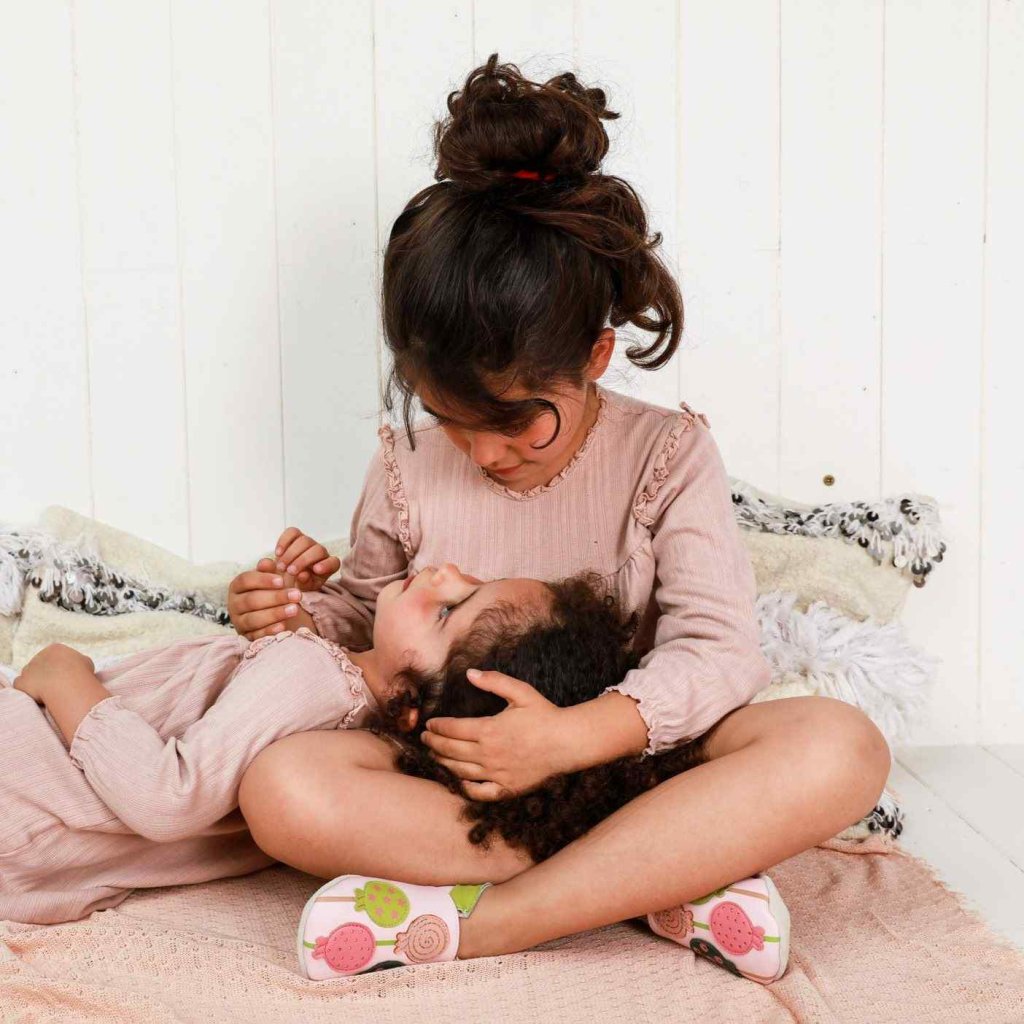 Lait et Miel Sucettes Krabbelschuhe mit Lollis