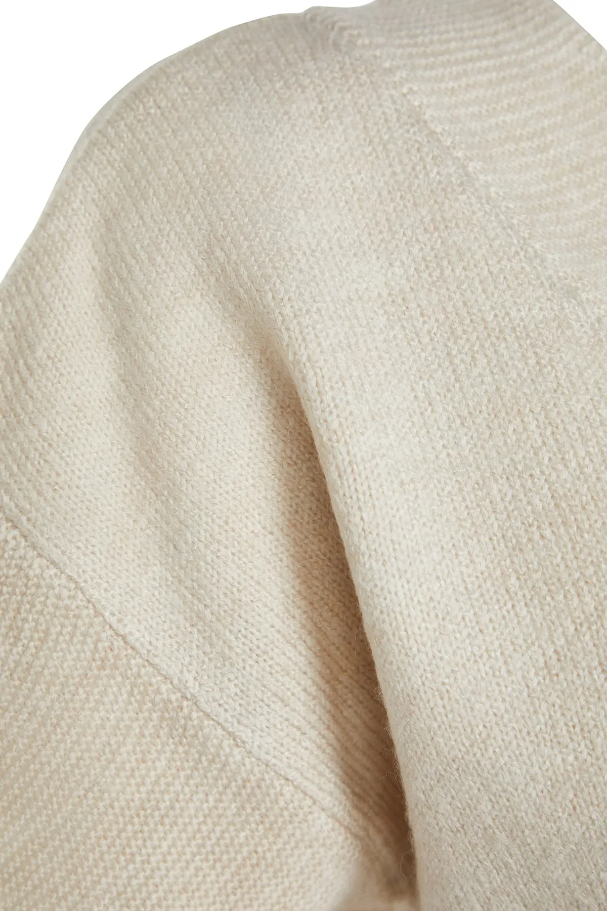 Trendyol Collection  Set aus Oberteil und Unterteil aus Strick mit V-Ausschnitt und weicher Struktur in Stein TWOAW24AU00042