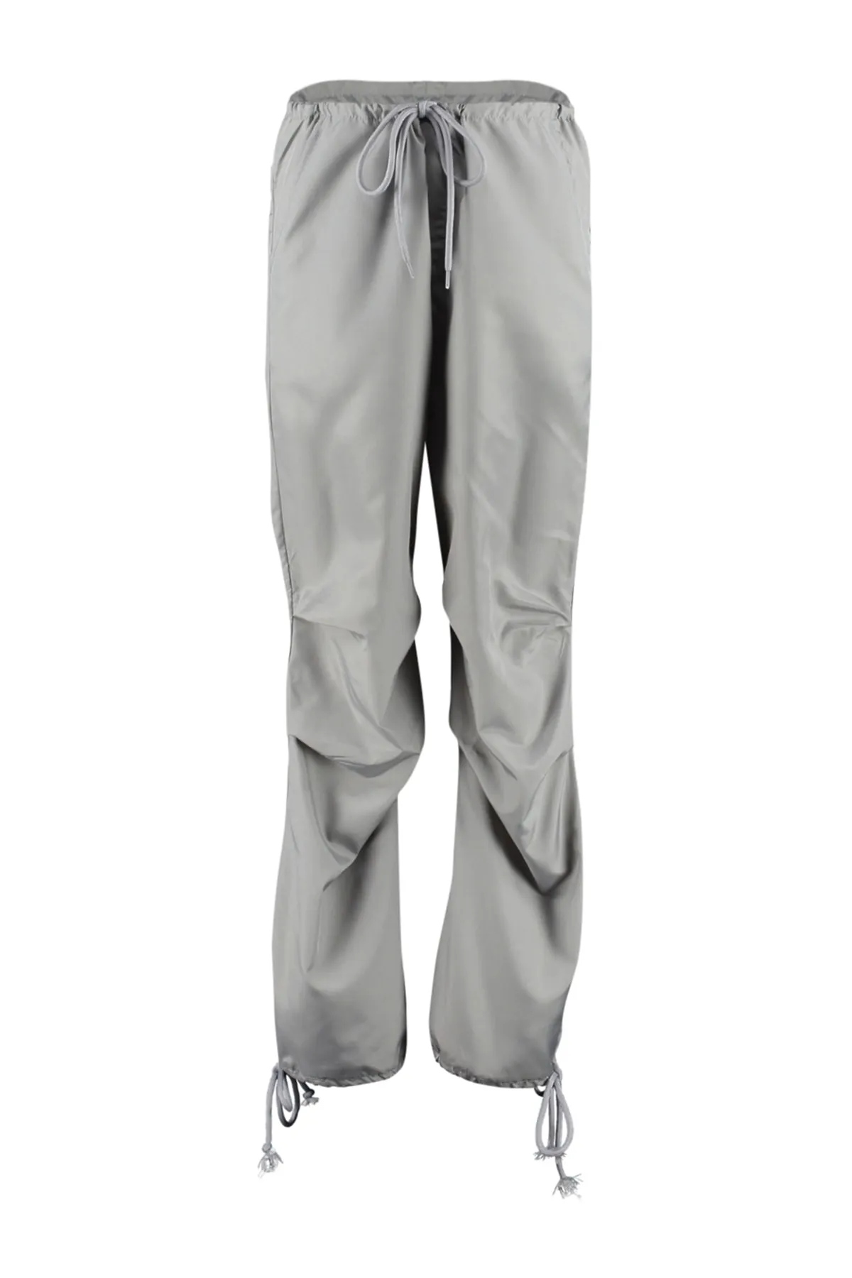 Trendyol Collection  Graue, gewebte Parachute-Webhose mit Gürtel und hohem Bund TWOSS23PL00317