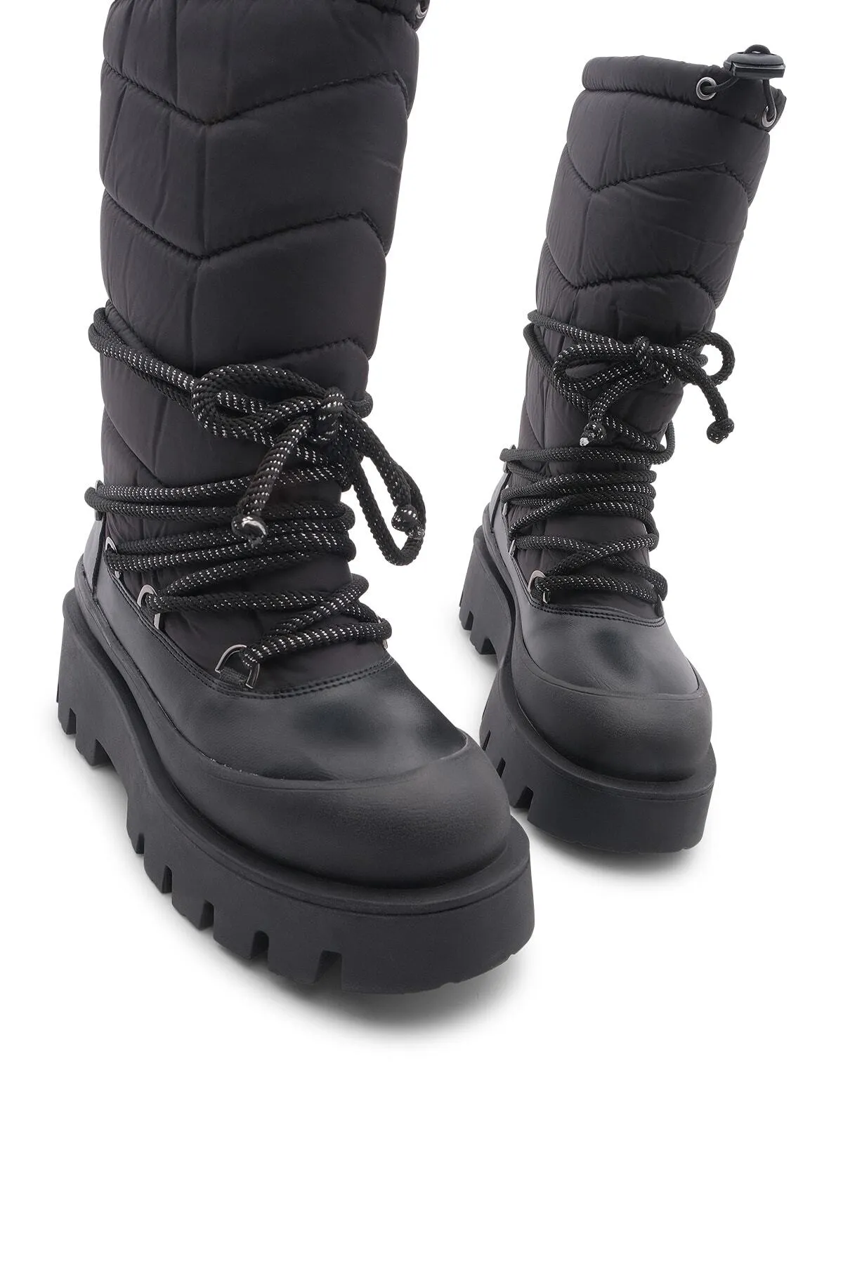 Marjin  Damen-Schneestiefel zum Schnüren mit dicker Sohle und Fell innen Visra schwarz