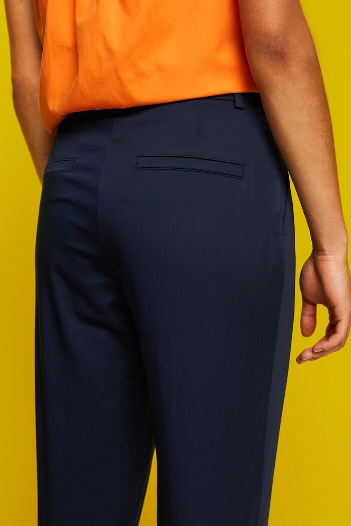 Pants woven