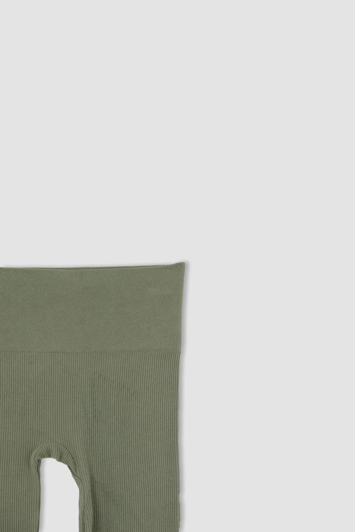 DeFacto  Nahtlose Sportstrumpfhose mit Passform