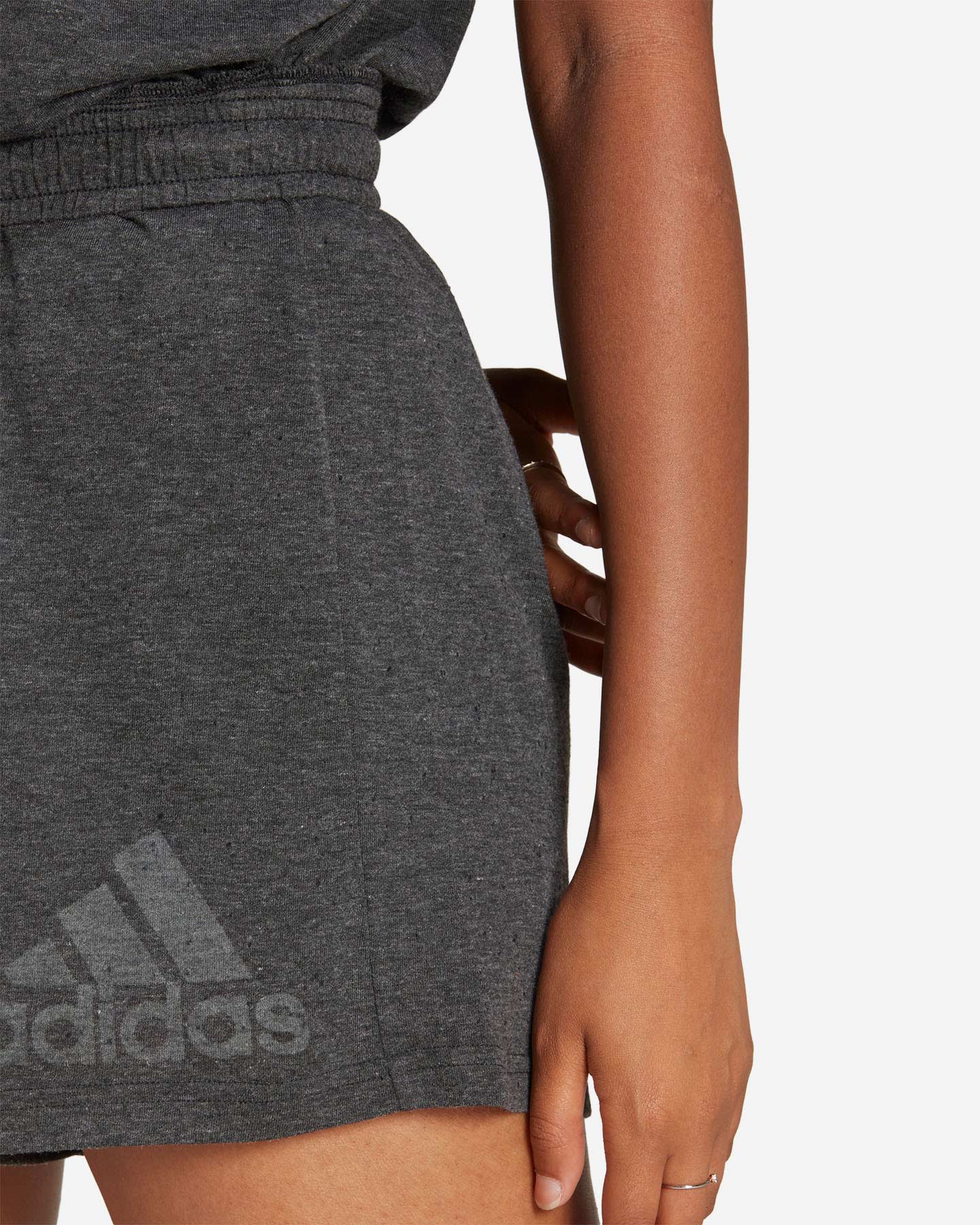 Šortky Adidas Logo W HR6105