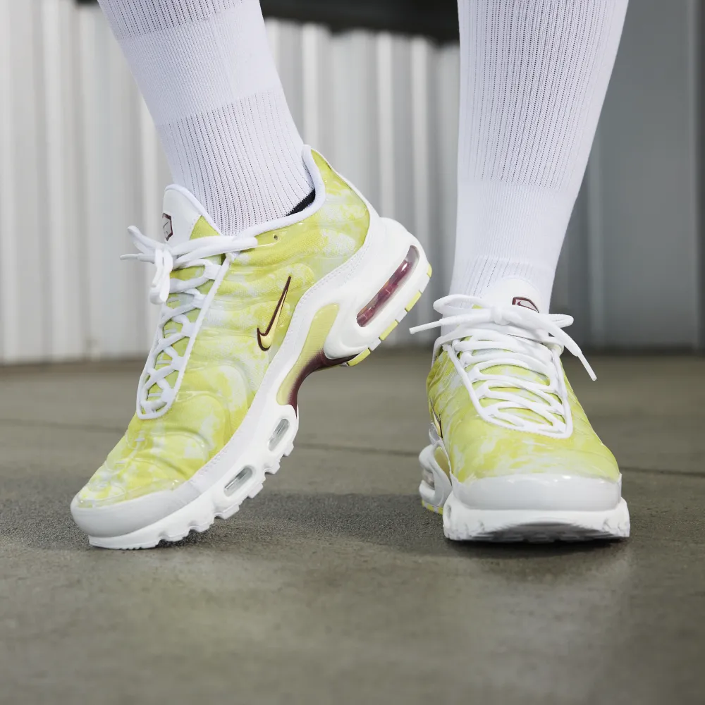 Nike Air Max Plus Acid Wash FZ4348-100 / gelb