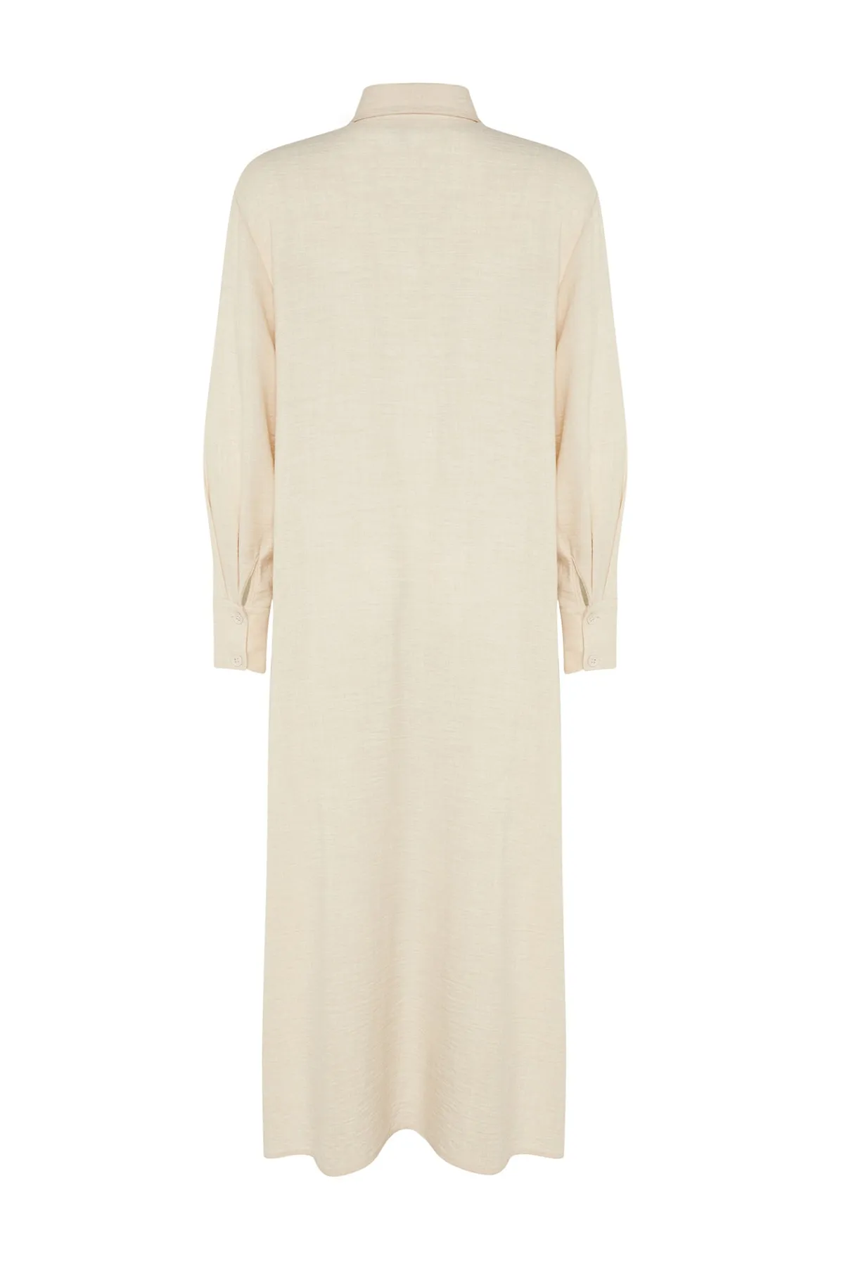 Trendyol Modest  X Kevser Sarıoglu Beiges, langes, gewebtes Hemd mit seitlichem Schlitztaschendetail TCLSS23TG00000