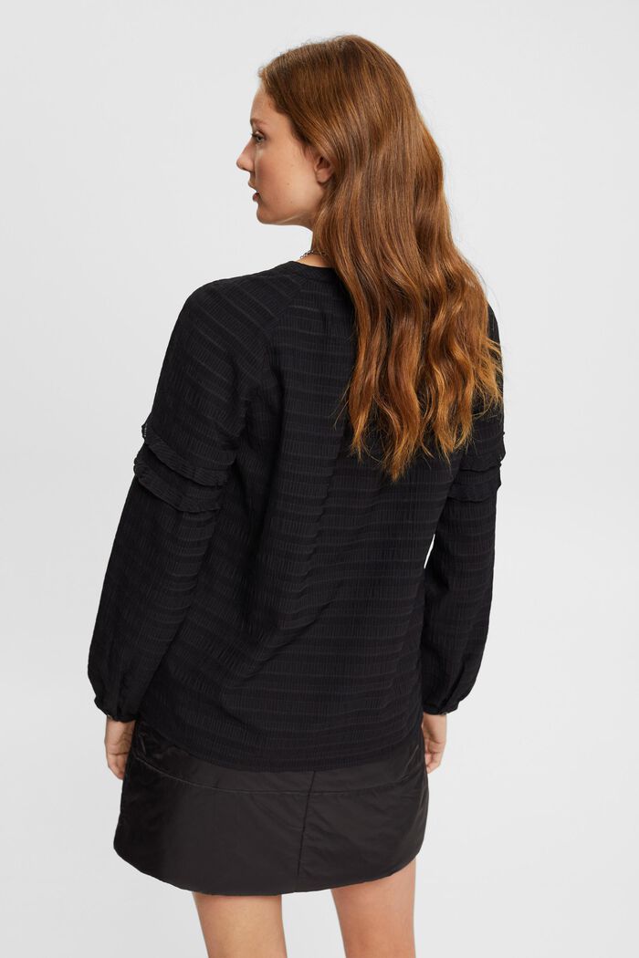 Strukturierte Bluse mit Rüschen