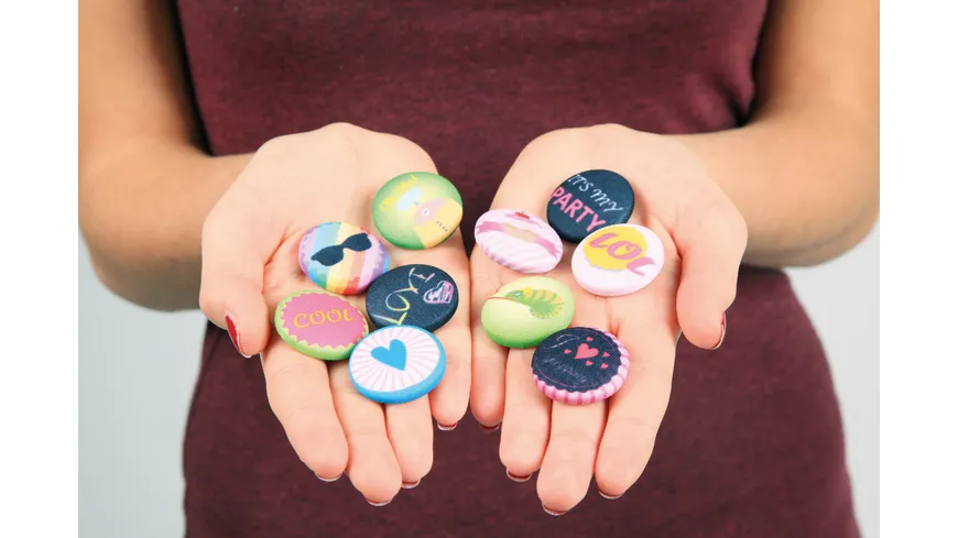LENA Button Style Pin, Faltschachtel 42566