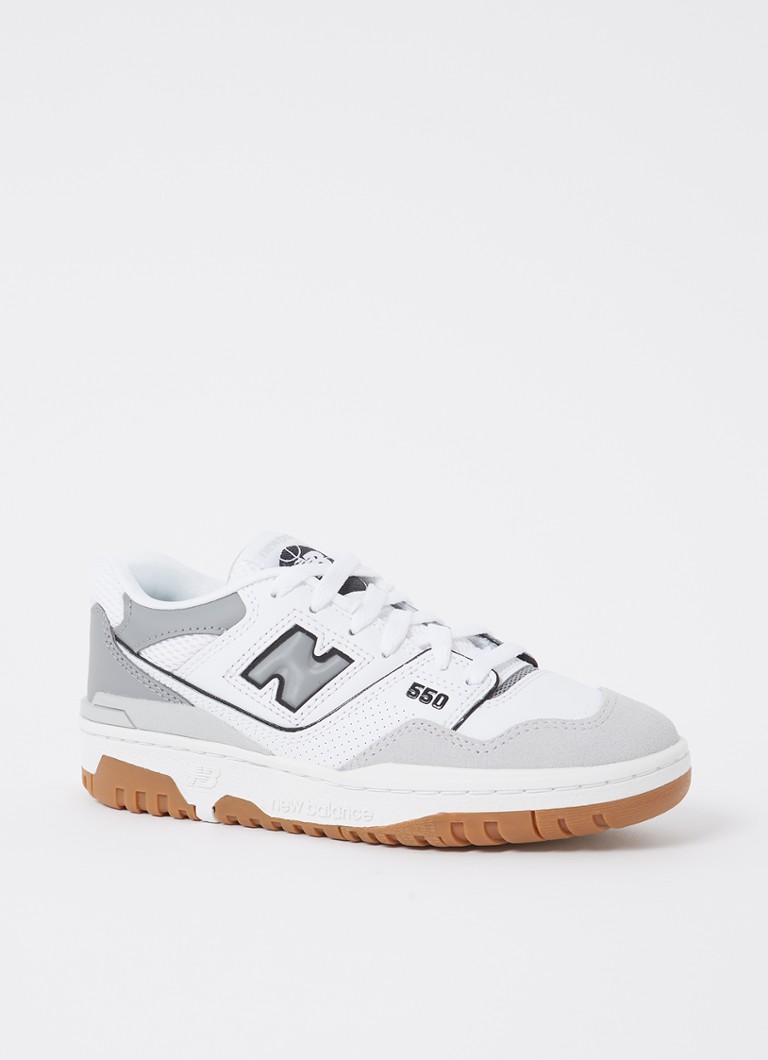 New Balance 550 -nahkakengät mokkanahkaisilla yksityiskohdilla