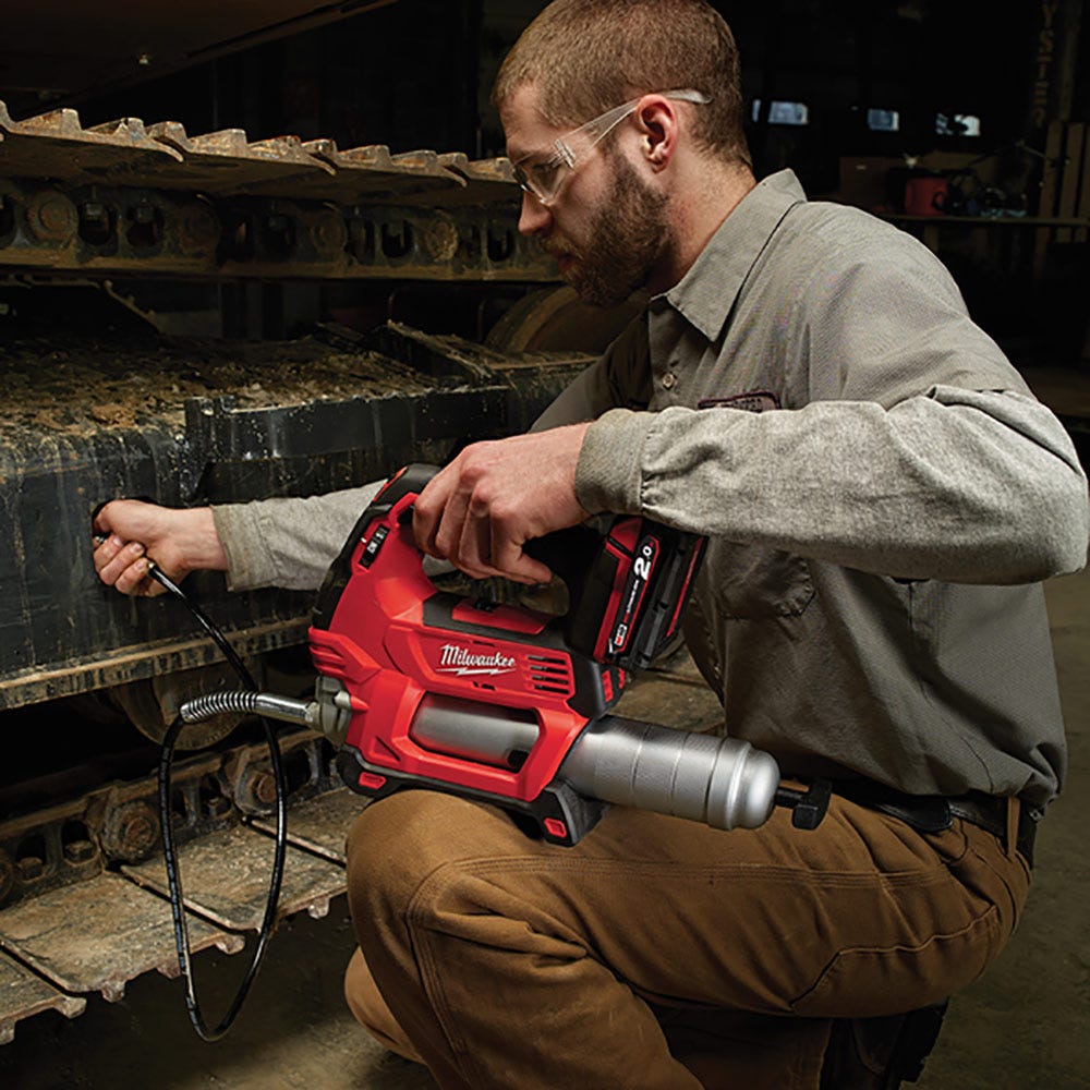 MILWAUKEE 18V Cordless 2-Speed Grease Gun Skin M18GG-0