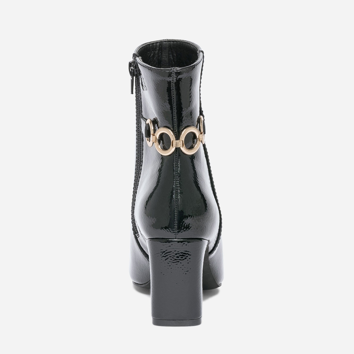 Boots noir verni avec chaîne-anneaux