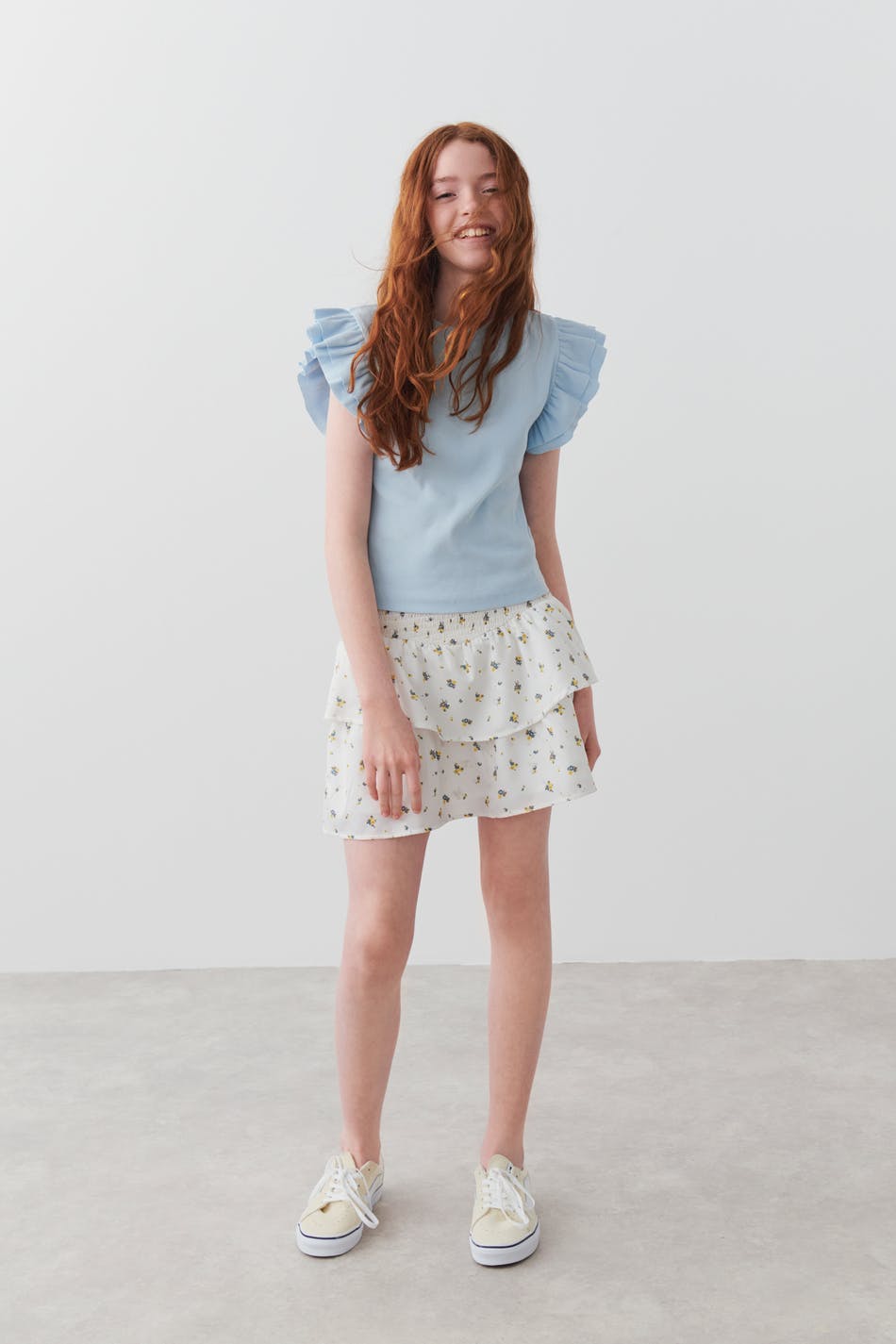 Y cute frill top