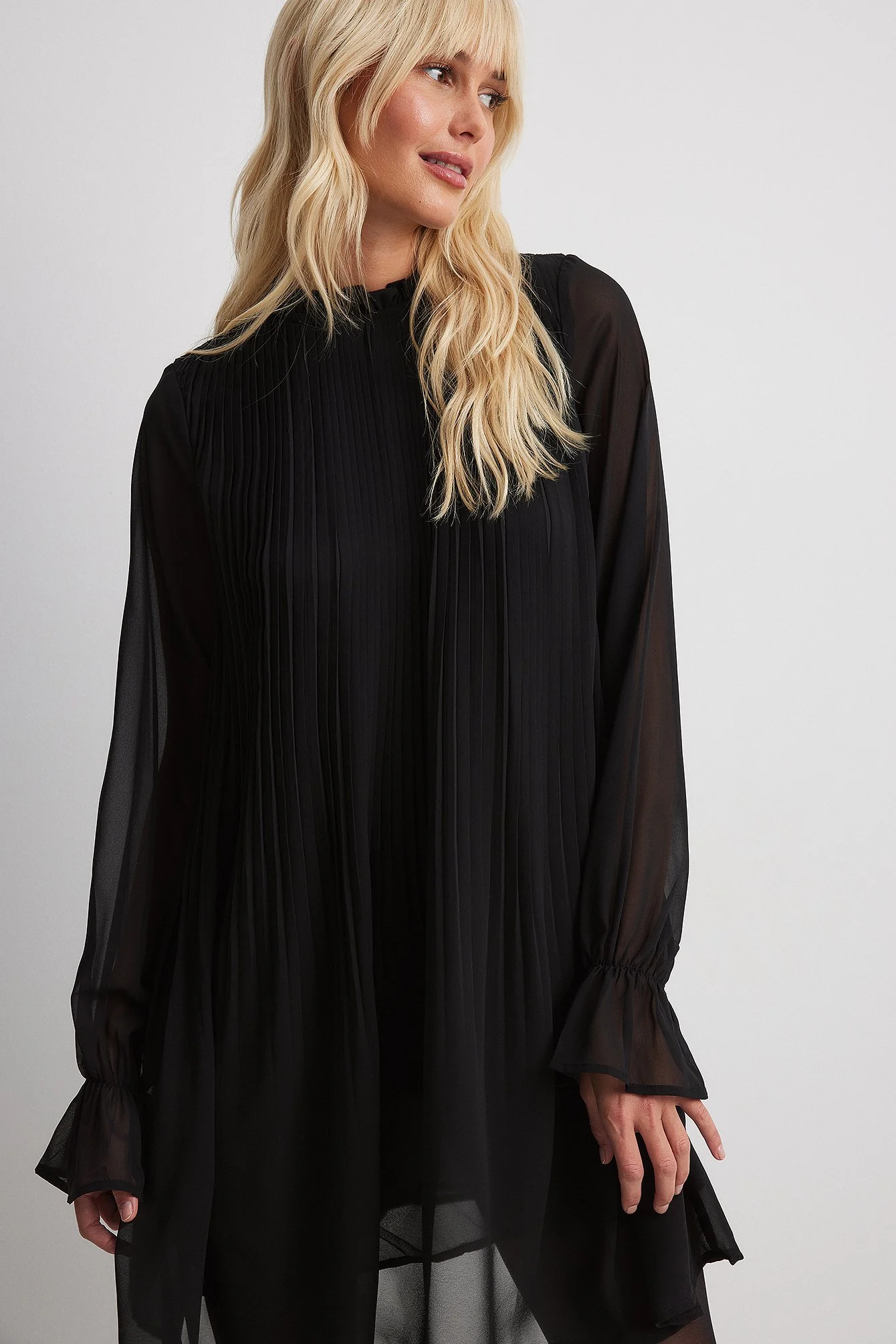 Plissiertes Minikleid