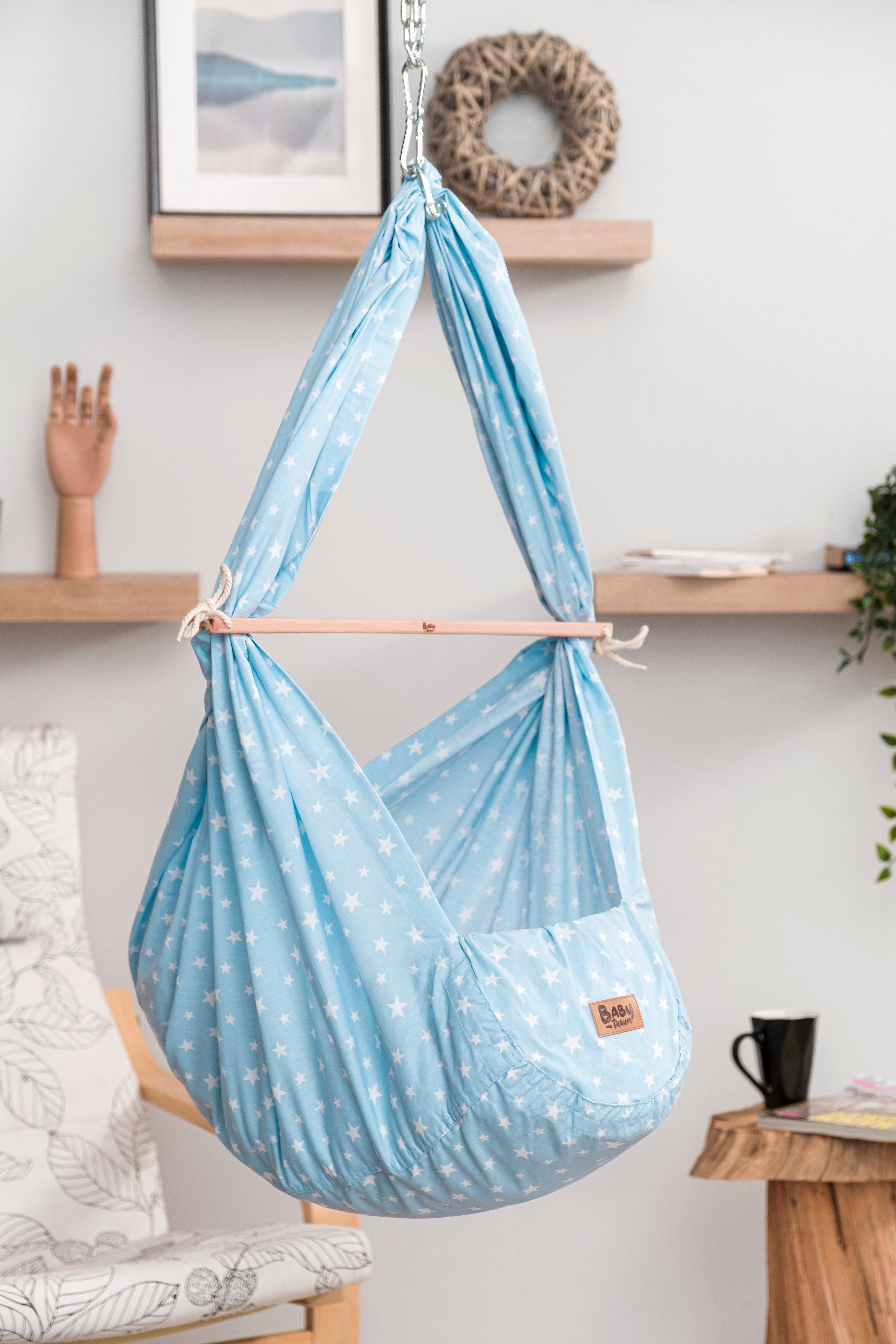Teppich-Traum Federwippe Baby-Traum Federwiege für Neugeborene, waschbar, weiße Sterne blau
