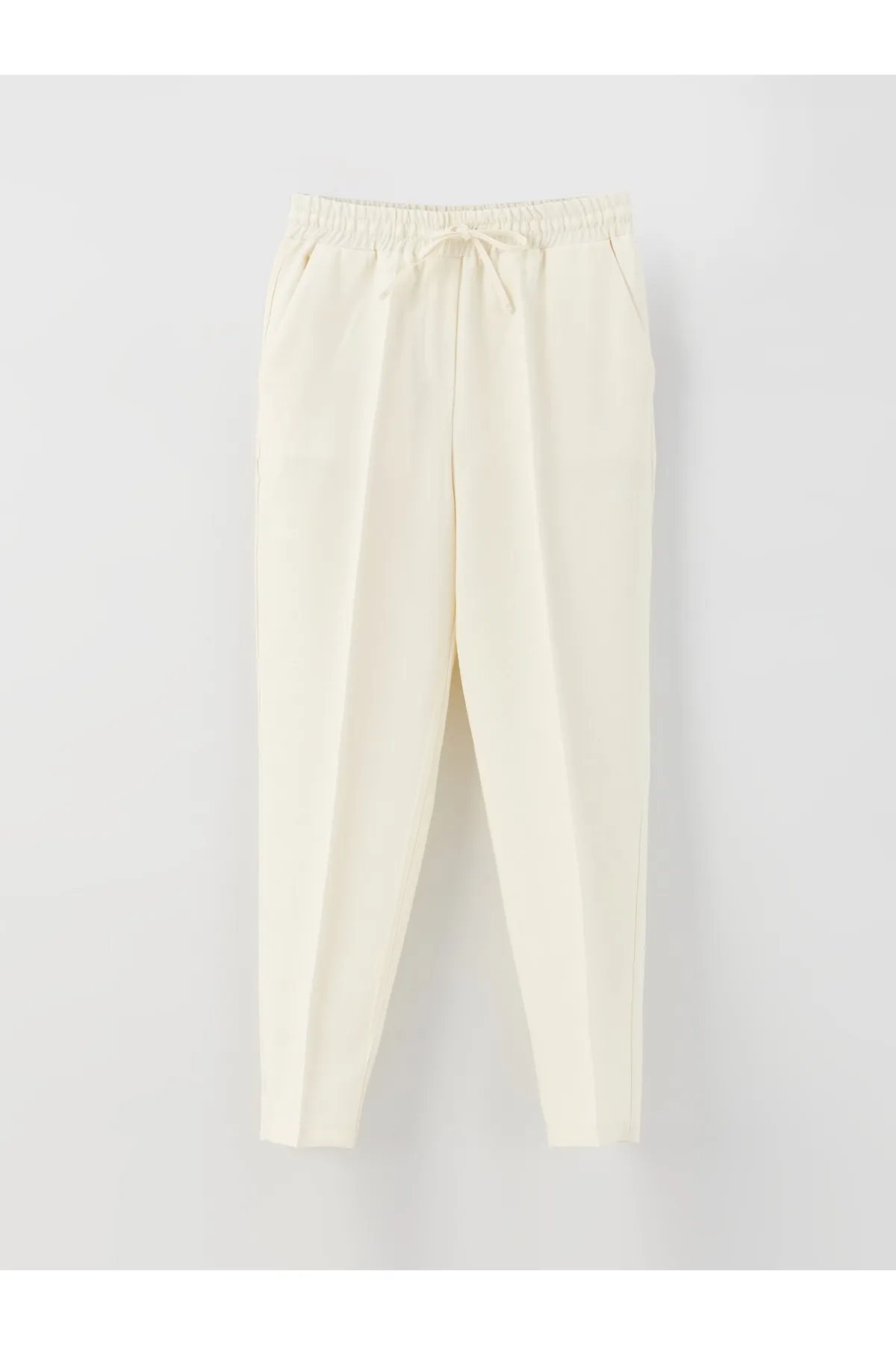 LC Waikiki  Damenhose mit elastischem Bund und geraden Nähten