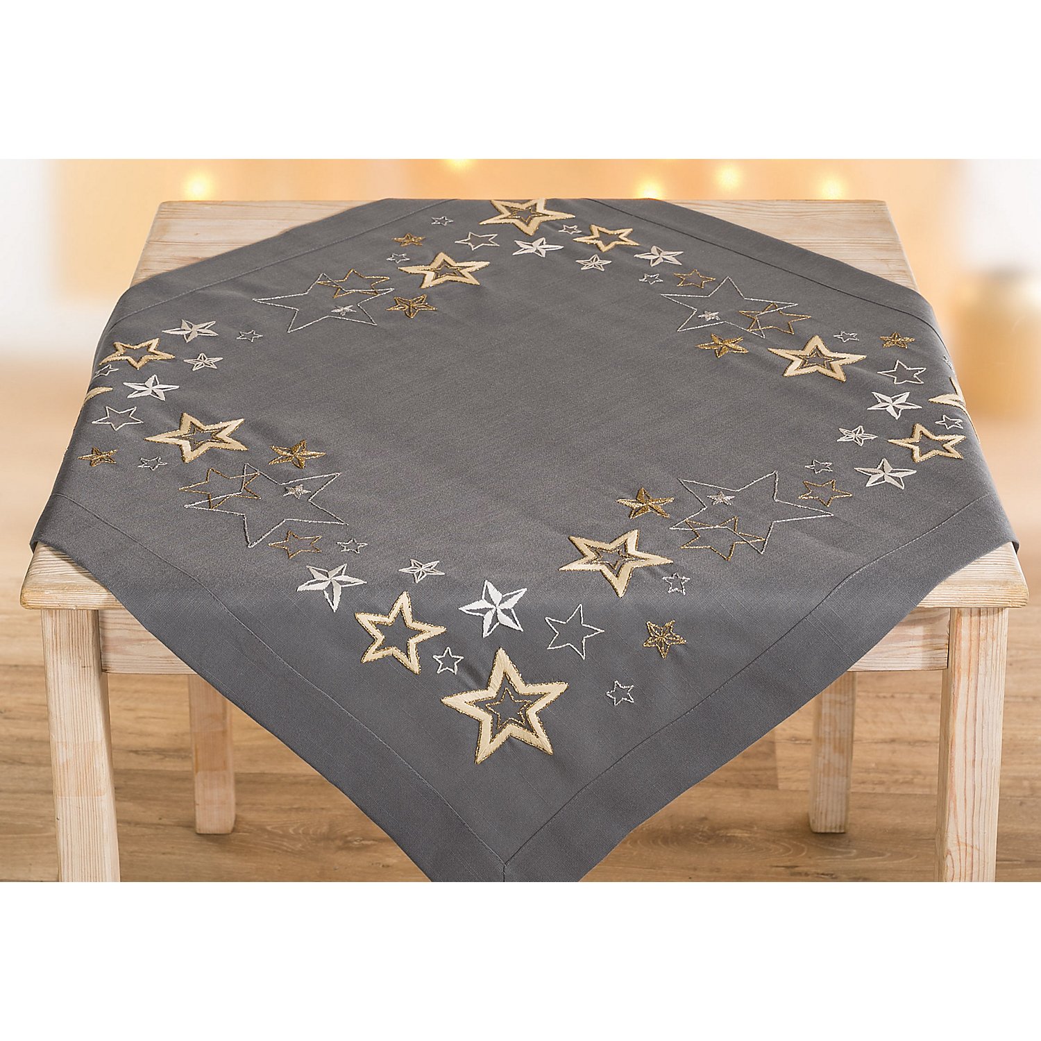 Stickmitteldecke 