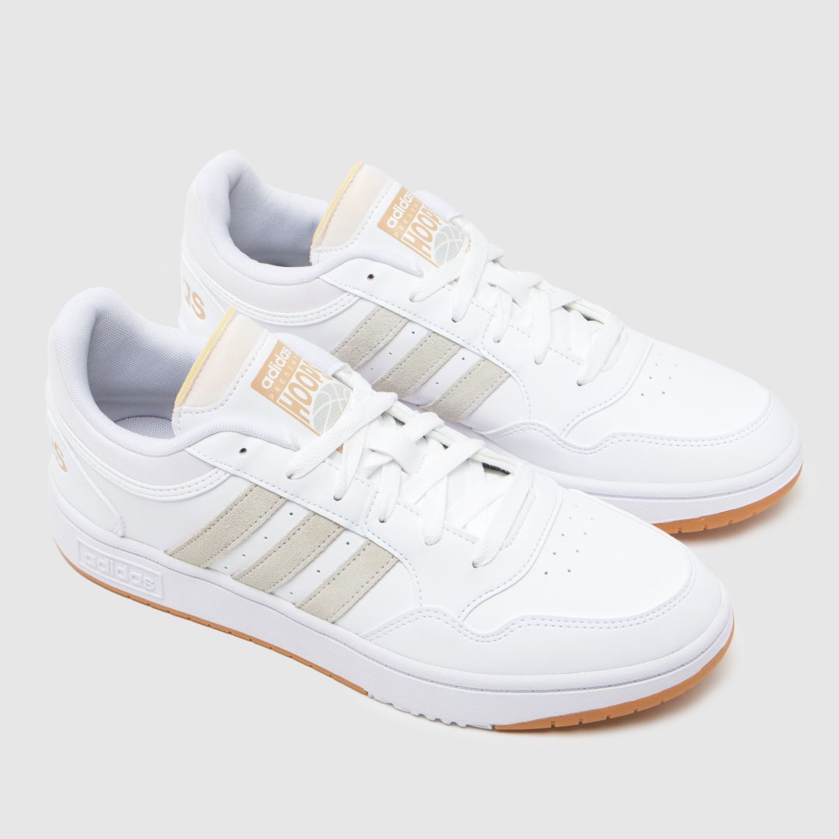 adidas – Vita basketskor
