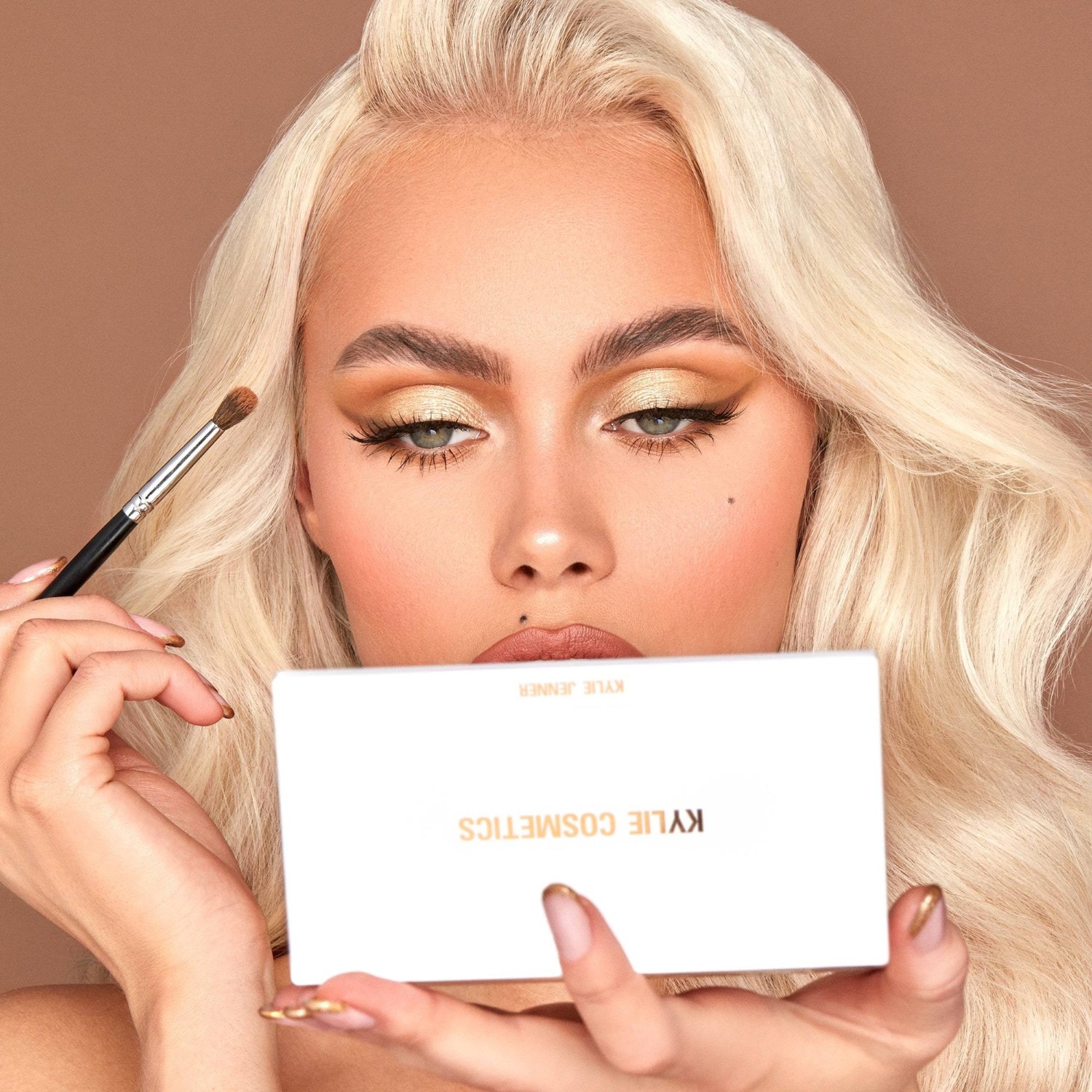 KYLIE COSMETICS Kyshadow Palette Bronze