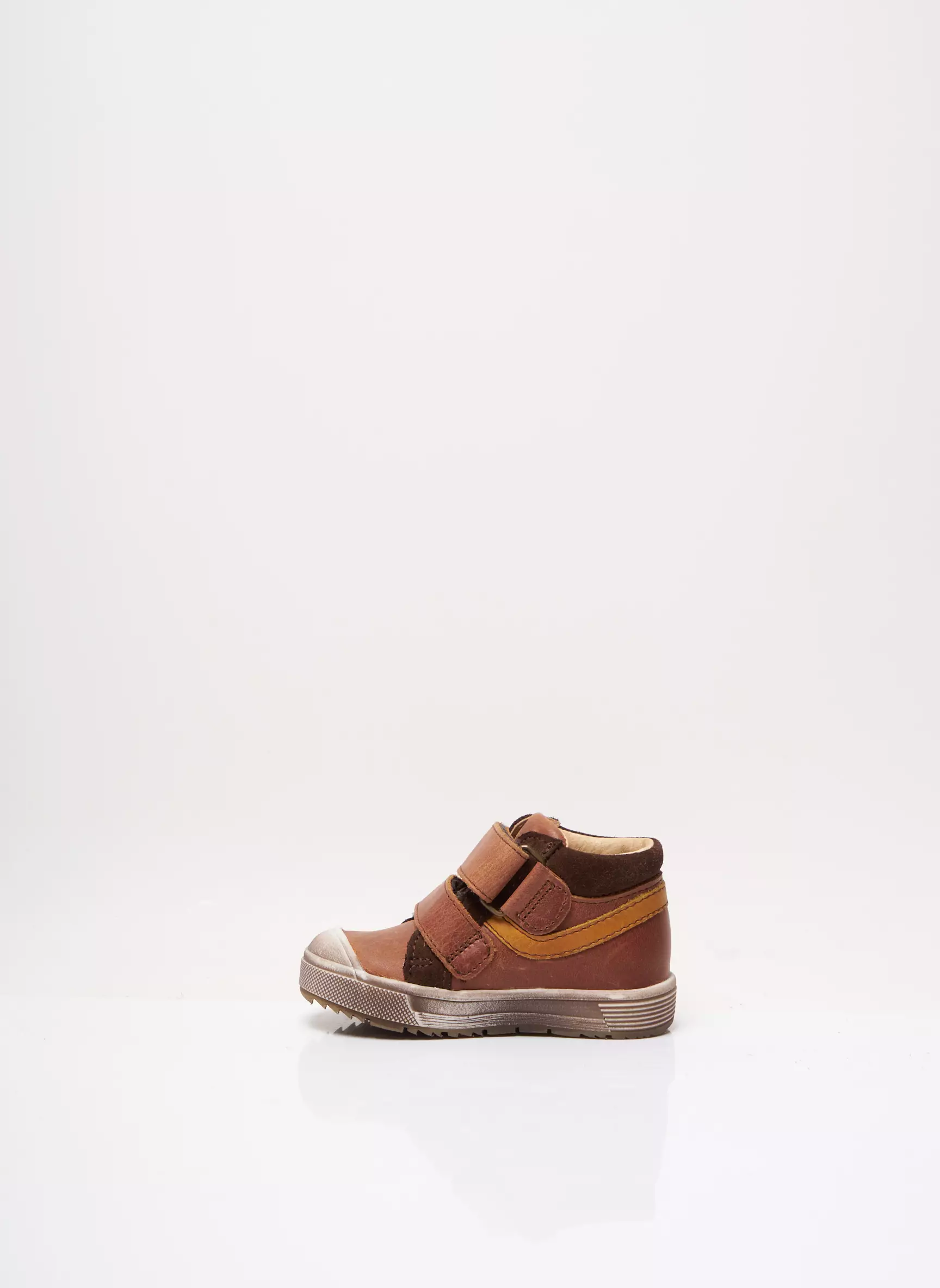 Gbb Baskets Garcon couleur marron