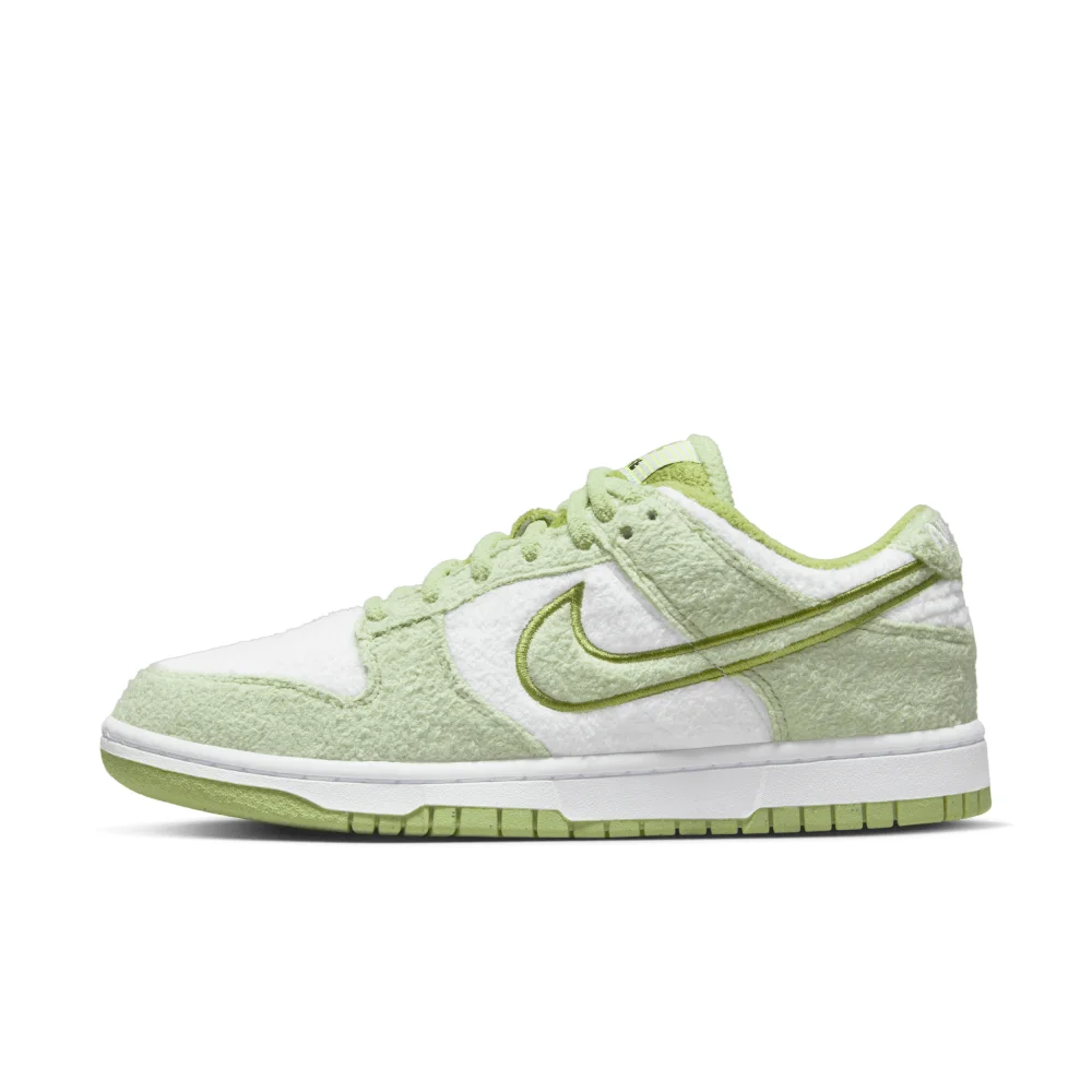 Nike Dunk WMNS Low SE DQ7579 300 / grün