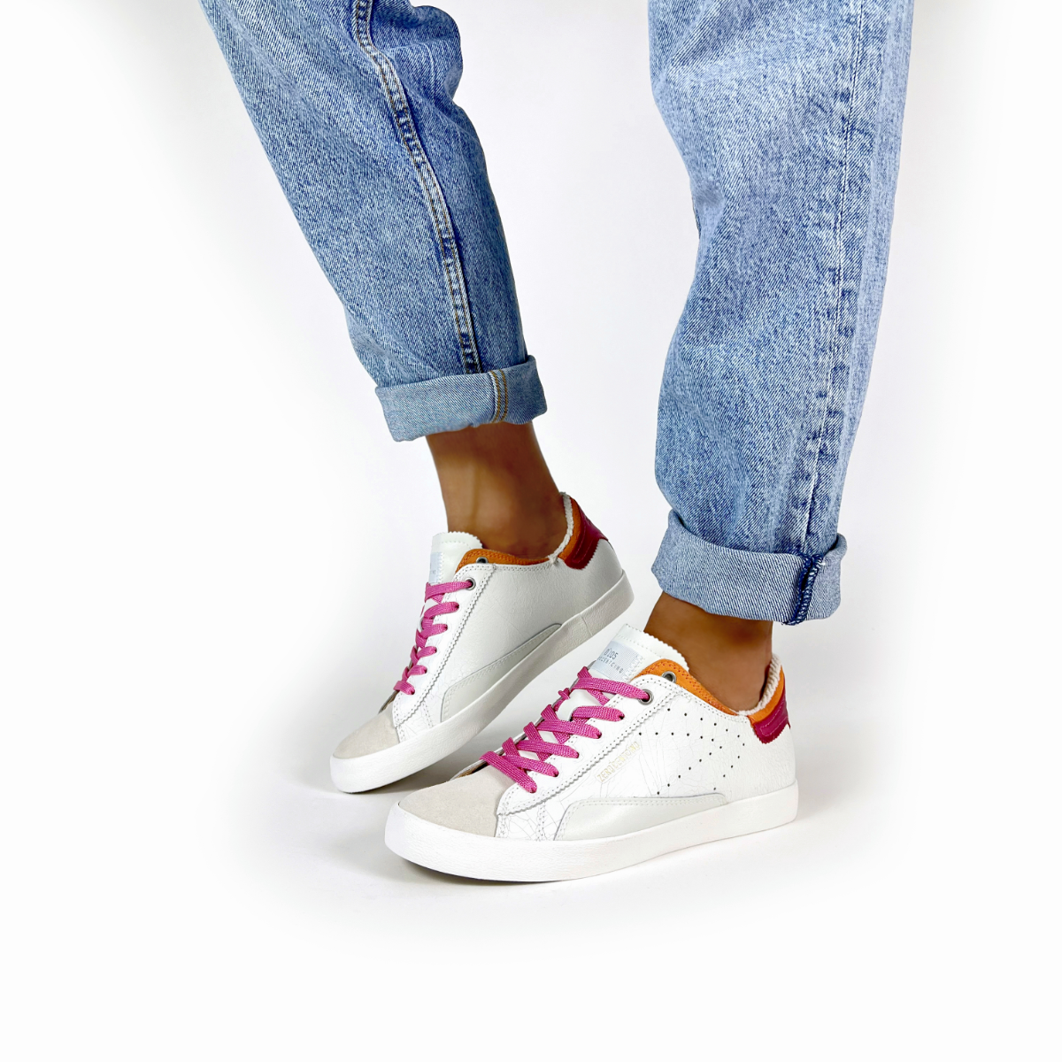 0-105  SC010 - Blanc Fuchsia