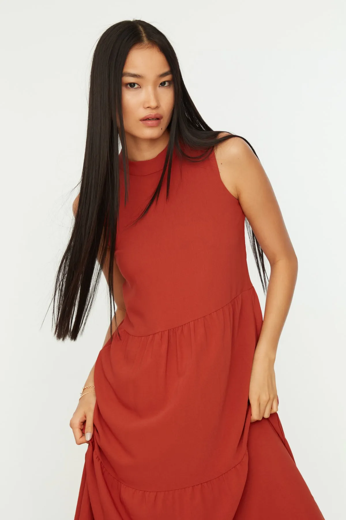 Trendyol Collection  Gefliestes gerade geschnittenes Midi-Webkleid TWOSS20EL1864