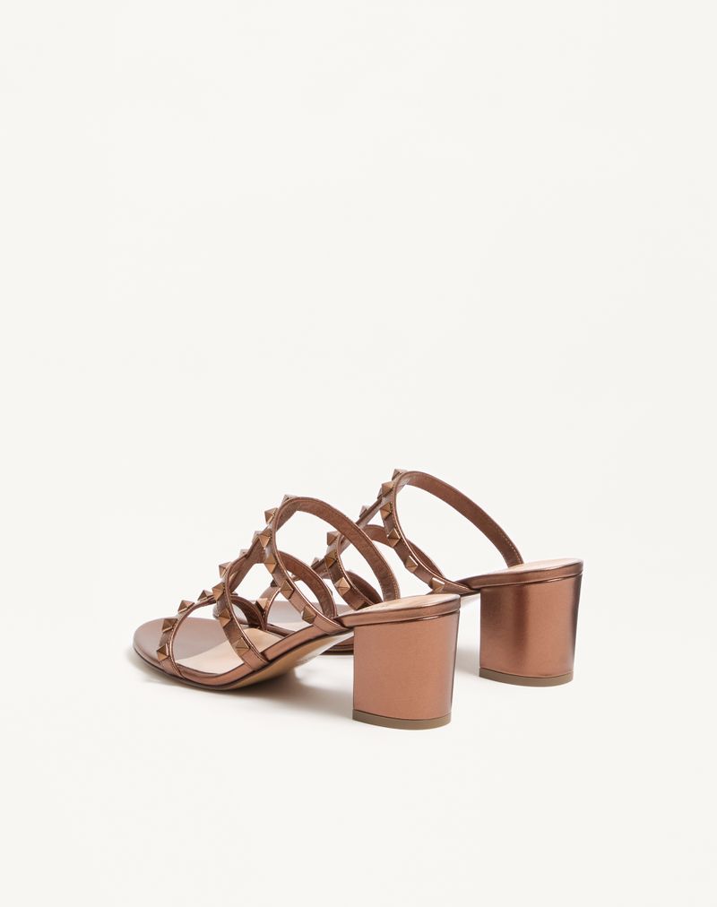 Sandália Rockstud Slider em couro de bezerro metalizado 60mm