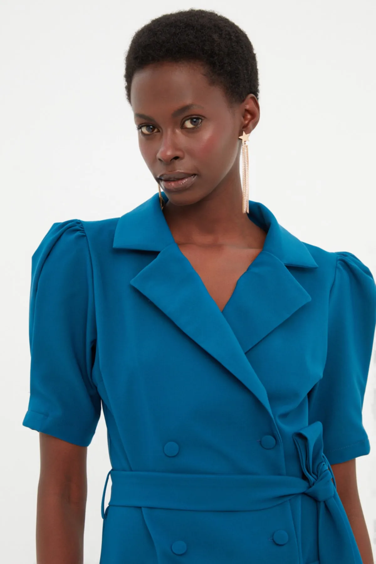 Trendyol Collection  Petrolfarbene Mini-Webjacke mit Gürtel, gewebtes Kleid TWOSS20EL0236