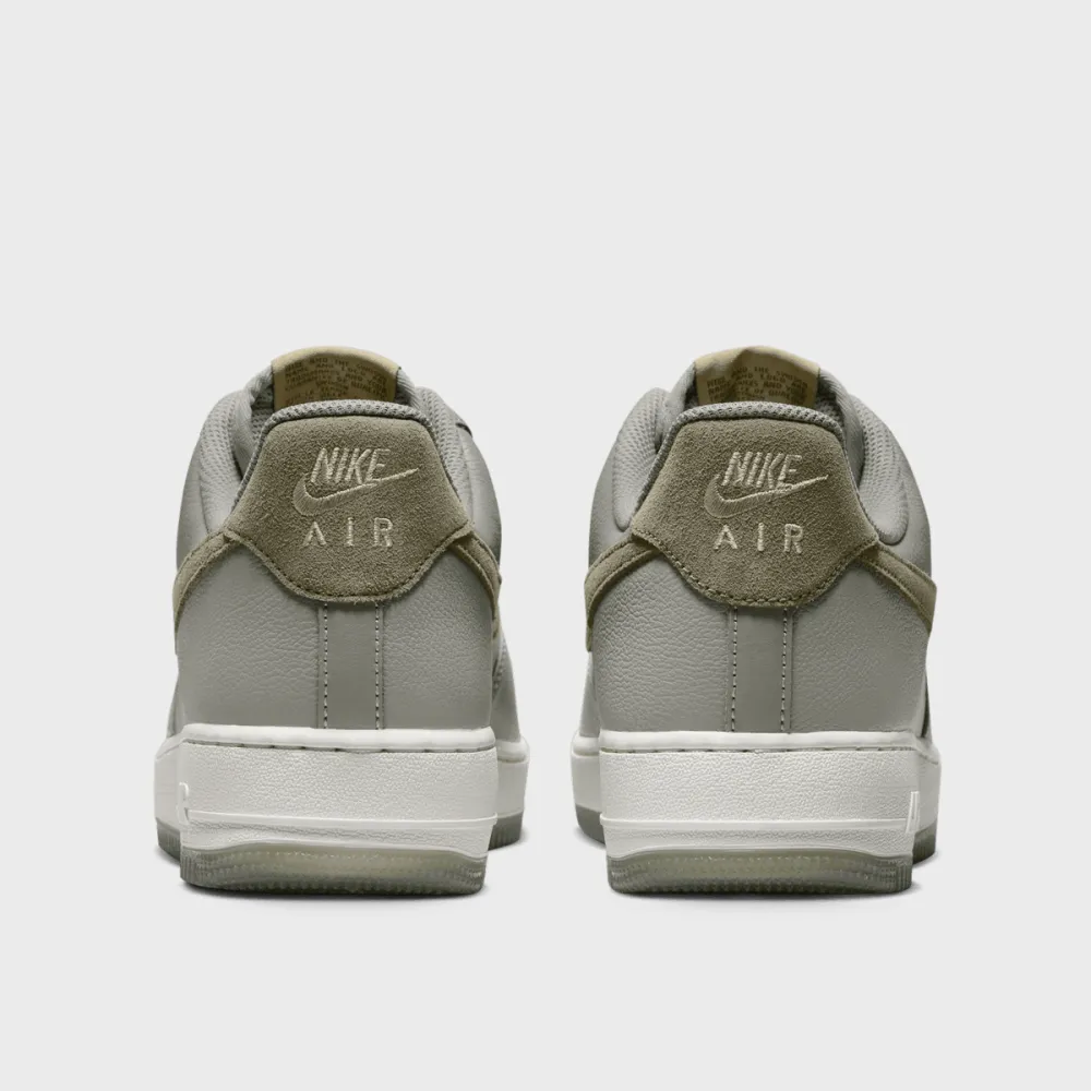 Nike Air Force 1 07 FJ4170-002 / grün