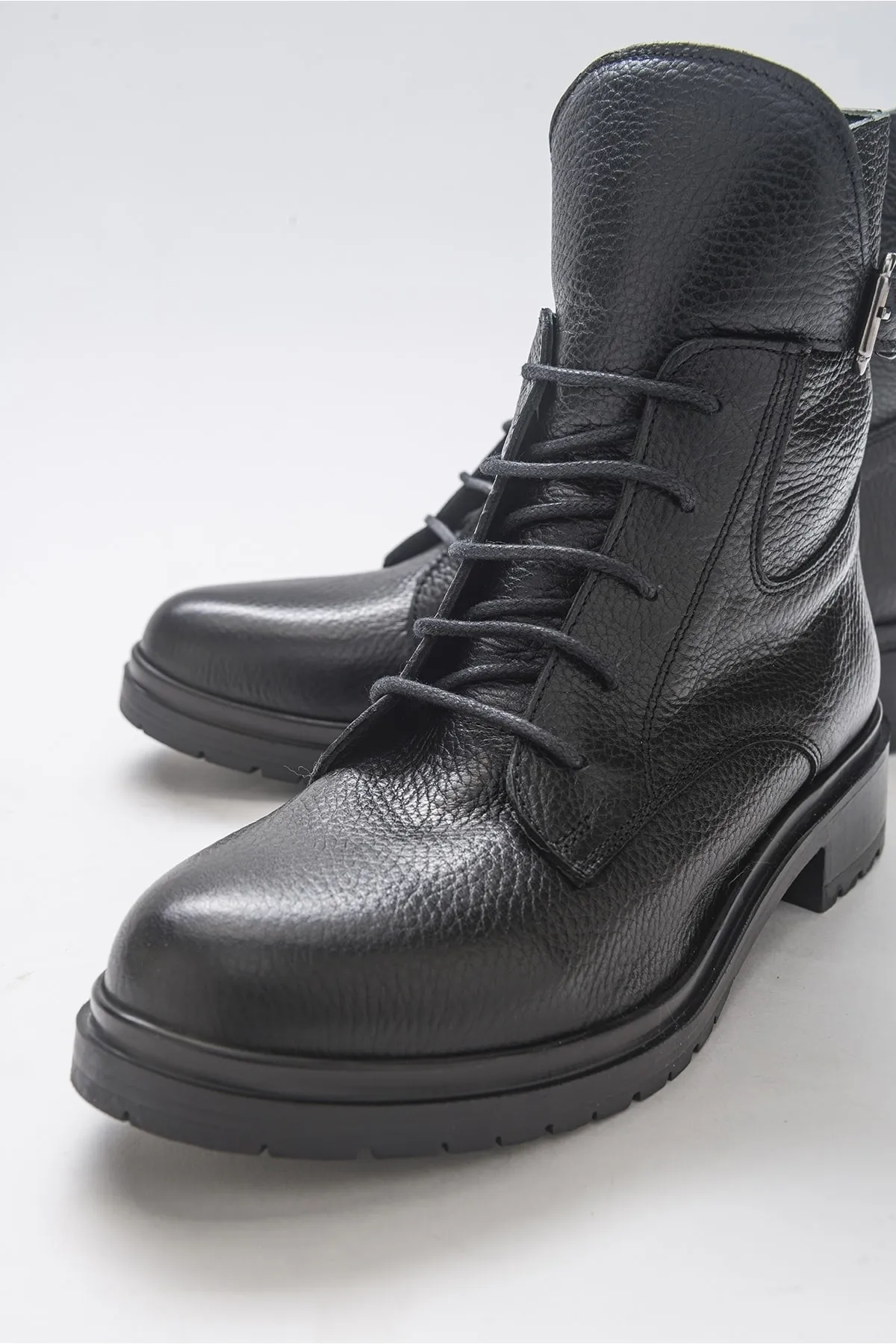 LuviShoes  Soile Black Floater Damenstiefel aus echtem Leder
