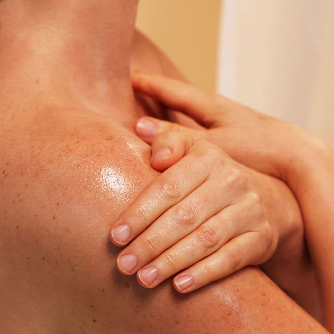 Evolve Organic Beauty IDŐTLEN MEGÚJÍTÓ TESTOLAJ