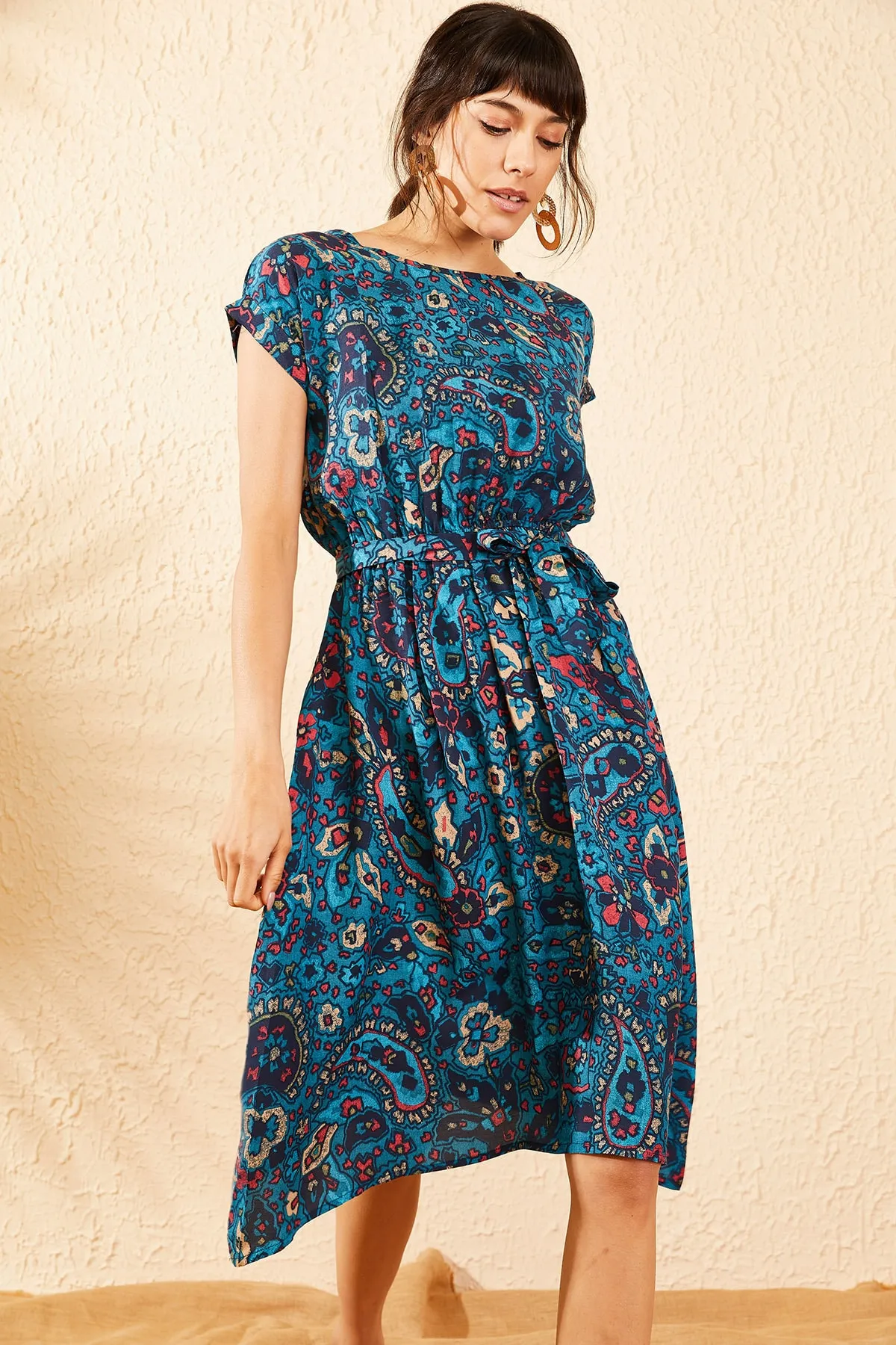 Bianco Lucci  Blaues kurzärmliges Damen-Midikleid mit ethnischem Muster und elastischer Taille 10041008