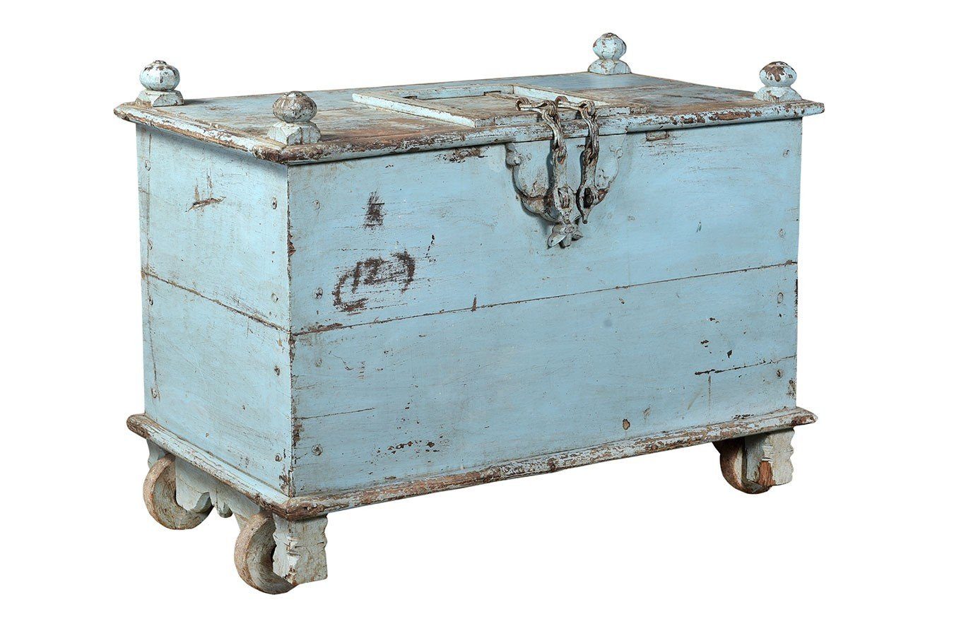 daslagerhaus living Bauernschrank Truhe Vintage hellblau mit Rollen