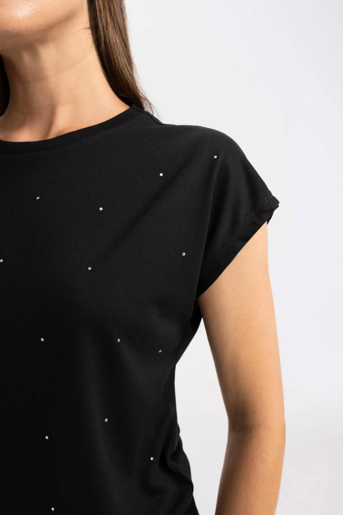 DeFacto  Kurzarm-T-Shirt mit Rundhalsausschnitt und Stickerei C1877AX24SP