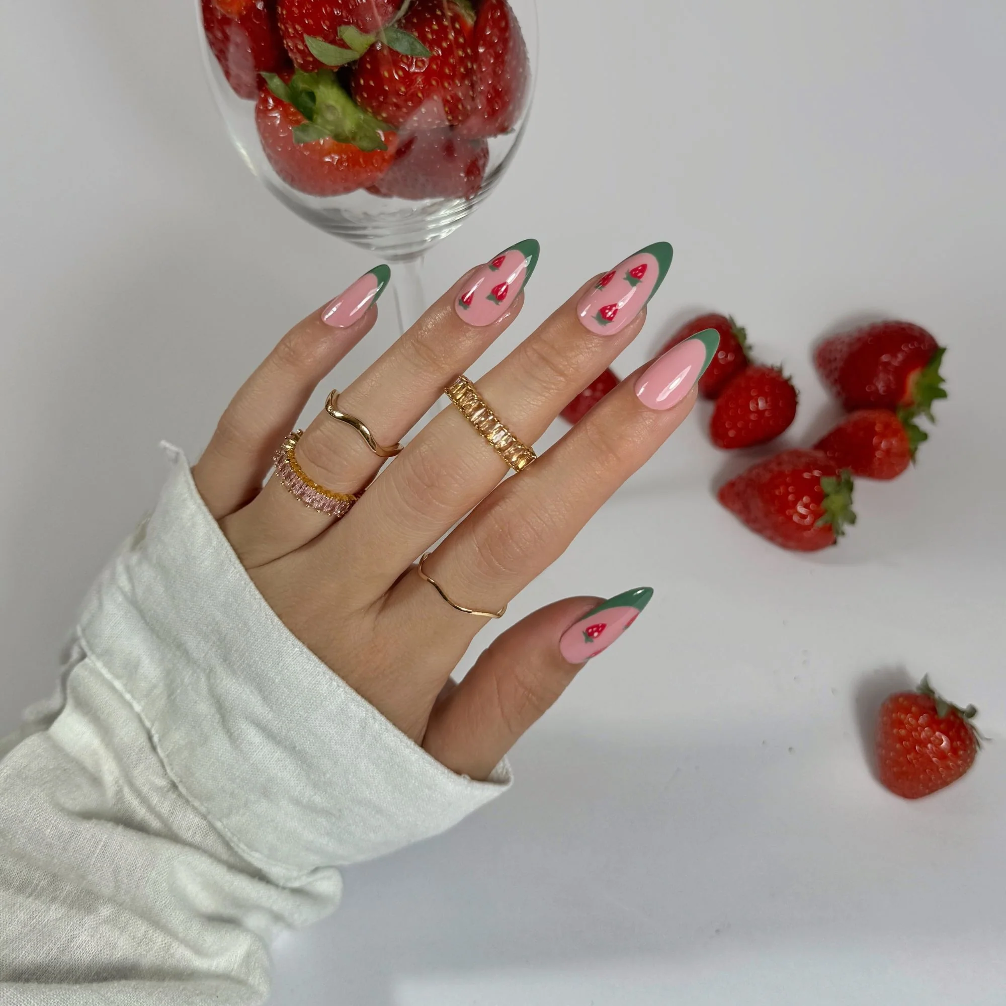 Vernis à ongles semi-permanent Strawberrymania UV Gel - Effet gel