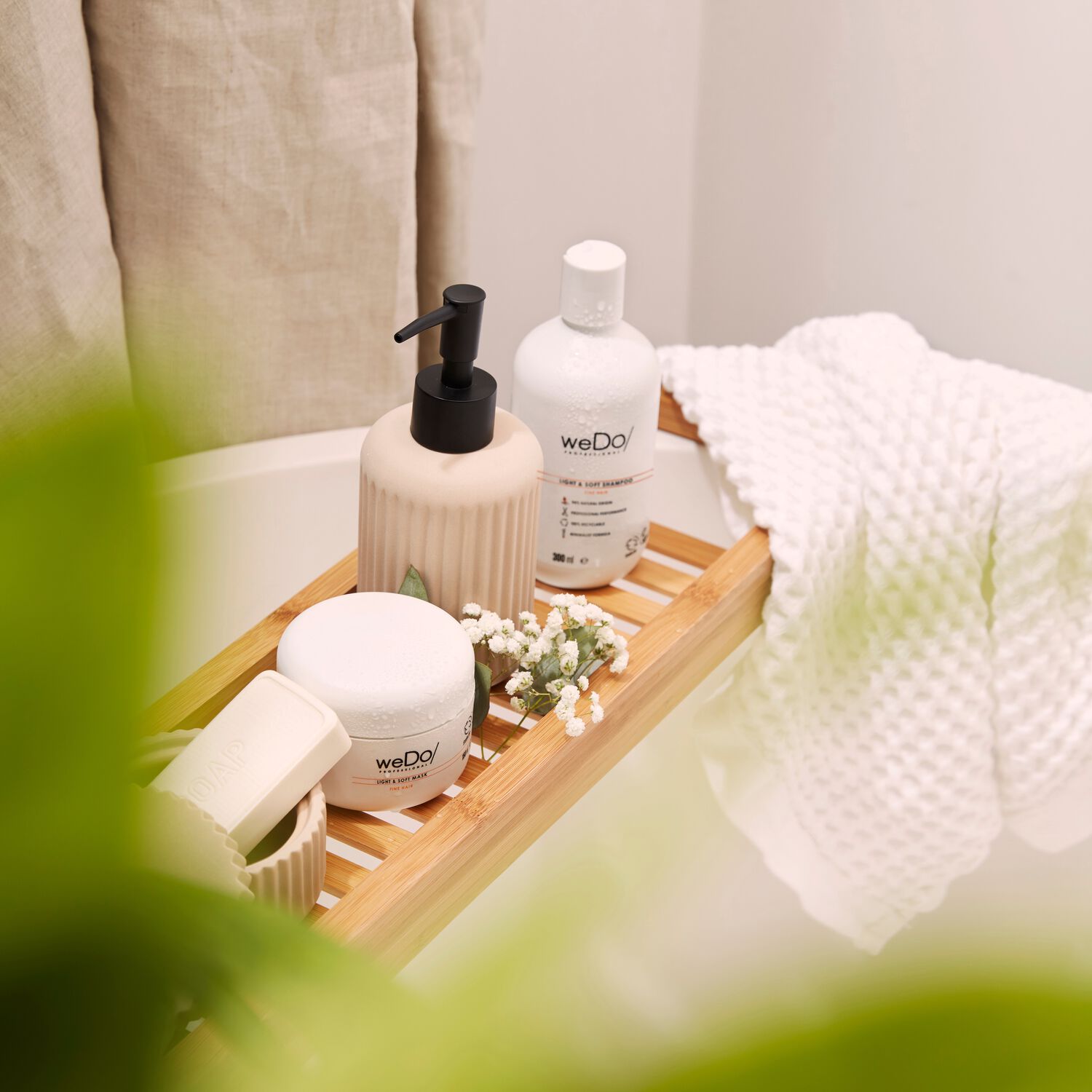 WeDo Shampooing Vegan Légèreté et Douceur, Cheveux Fins