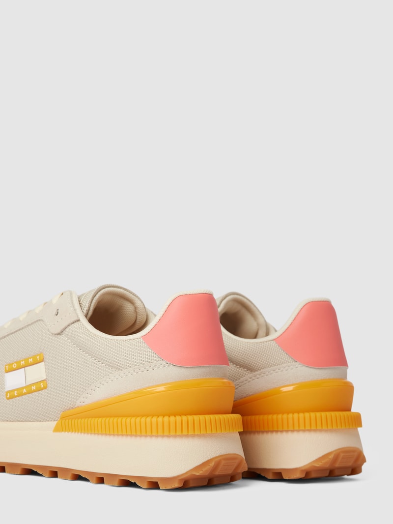 Sneaker mit Colour-Blocking-Design in beige