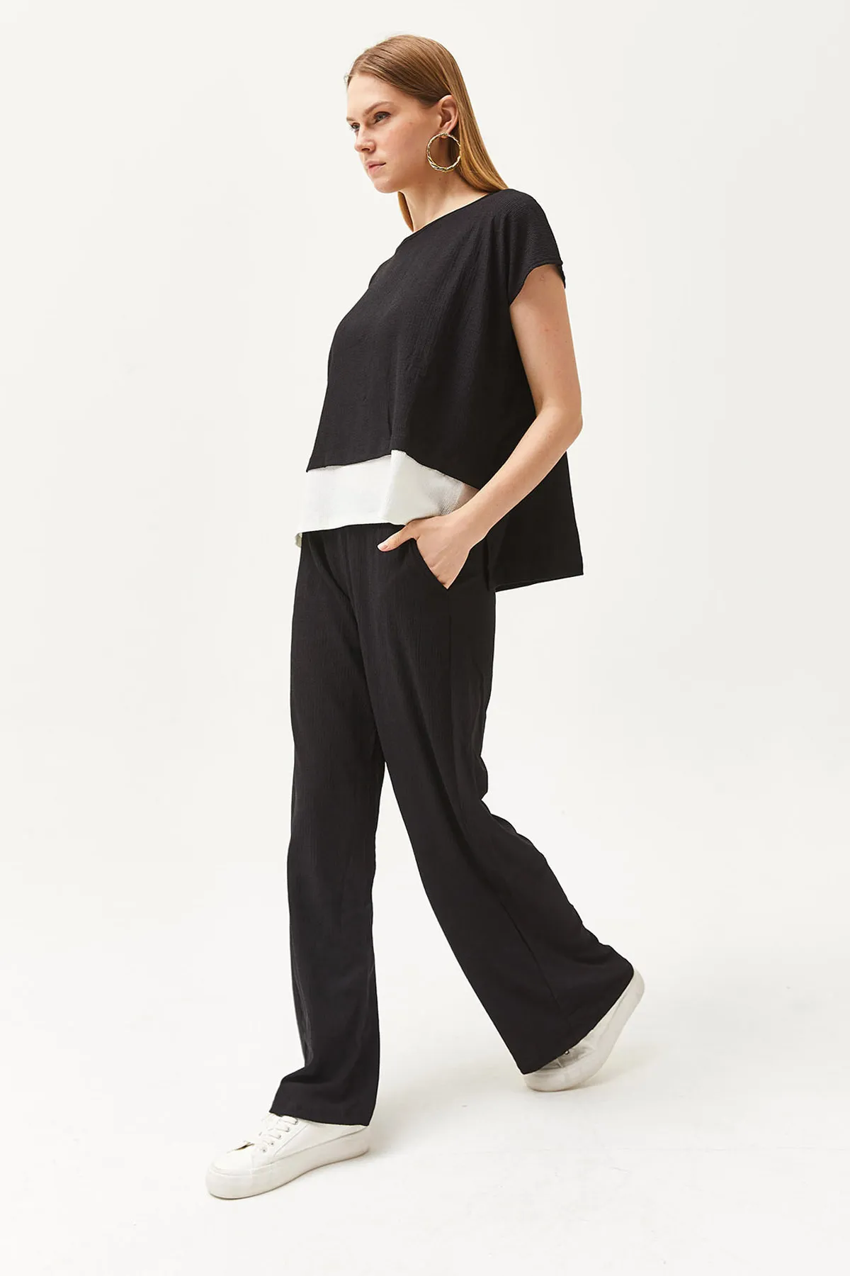Olalook  Schwarzes Damen-Set aus Oberteil, Bluse und Hose, TKM-19000273