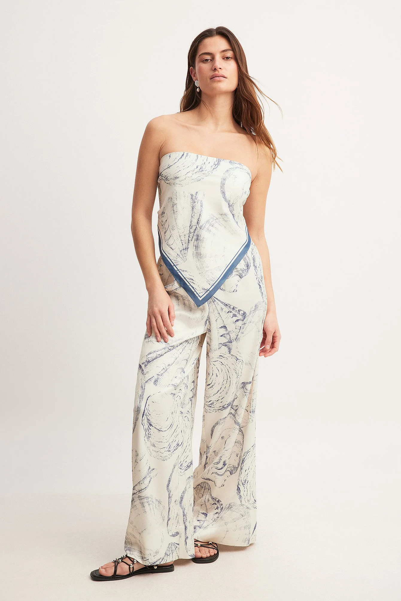 Satin-Hose mit elastischer Taille und mittelhohem Bund