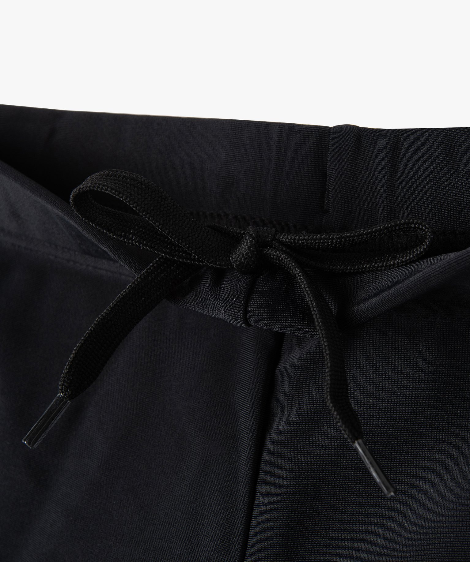 Shorty de bain Garçon avec lignes contrastantes noir | GEMO